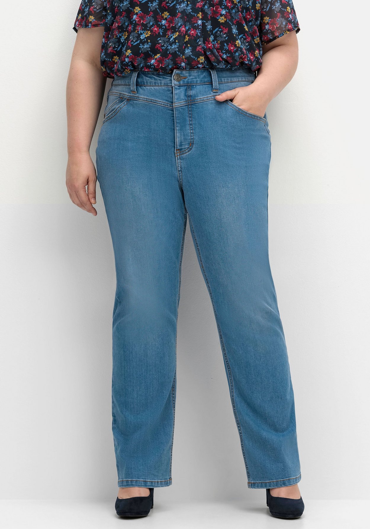 Sheego Stretch-Jeans »Gerade Jeans mit Bodyforming-Effekt«