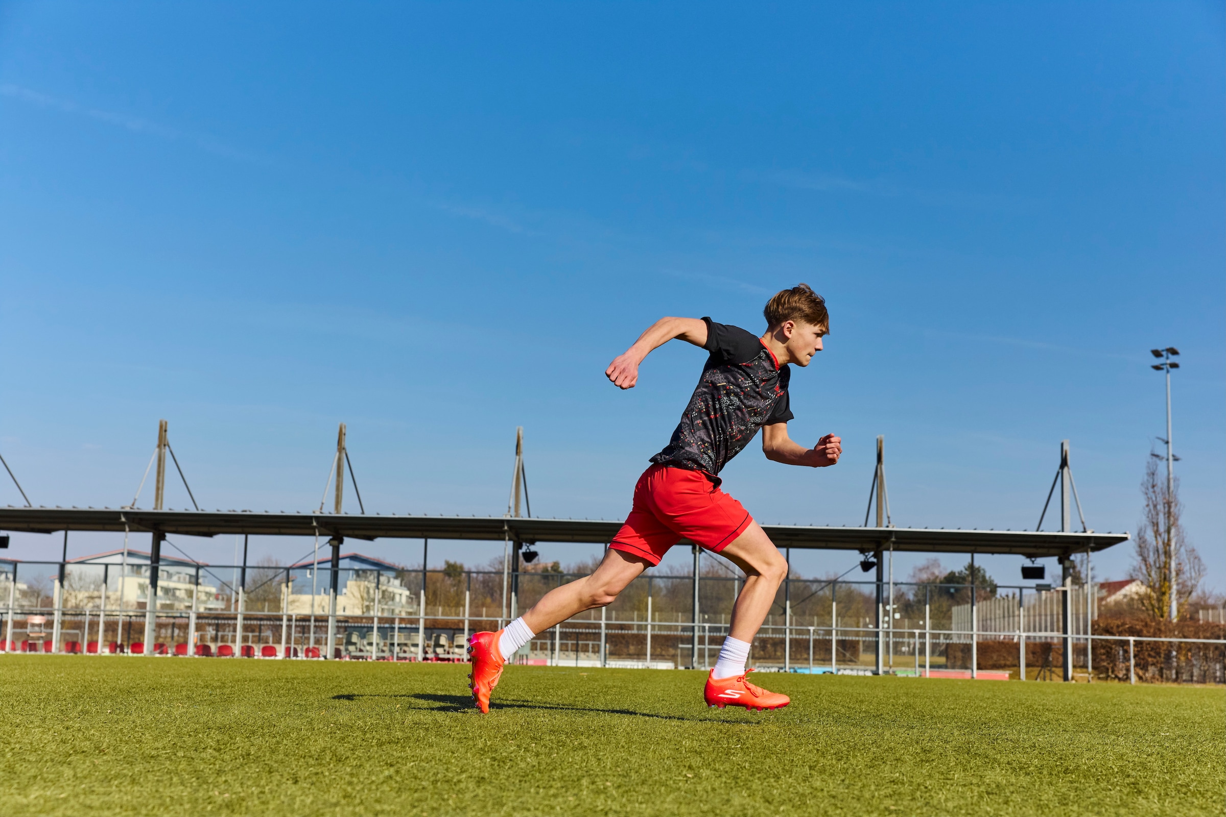 Skechers Fußballschuh »Skechers Soccer™ Harry Kane SKX_ 1.5 (HK) Jr Td FG™«, Trainingsschuh mit Stollen für Naturrasen