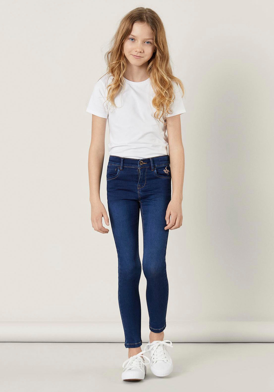Name It Sweatjeans »NKFSALLI DNMTHAYER SWE PANT«