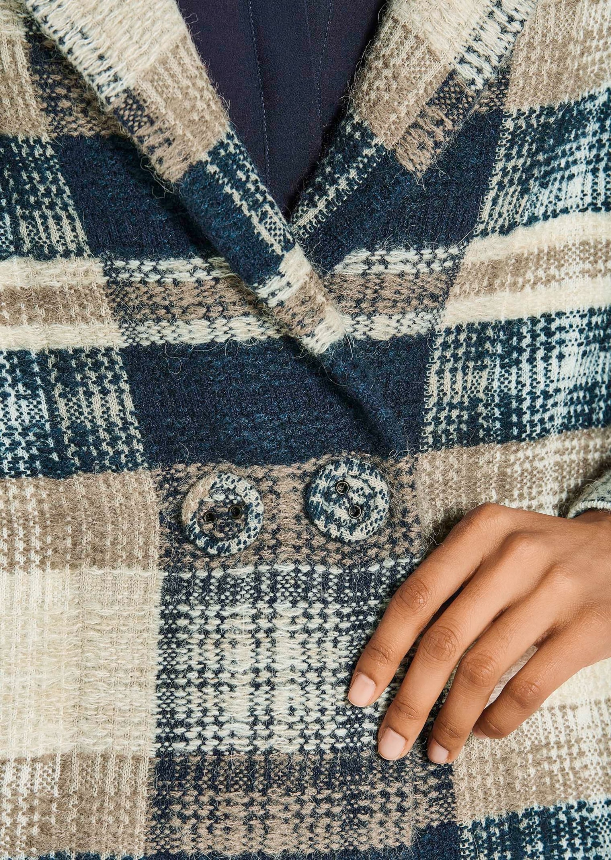 MADELEINE Strickjacke »Strickjacke Dünner Mantel aus italienischem Garn«