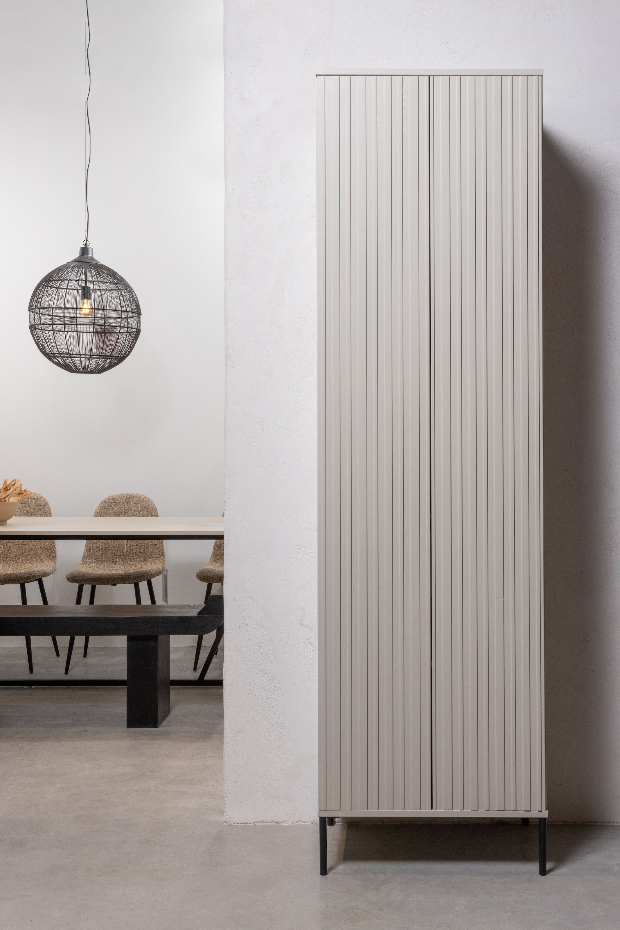 WOOOD Garderobenschrank »New Gravure, Mehrzweckschrank mit 5 Fächern« Gravure New Hochschrank von WOOOD mit Stauraum, Stil und Push-to-Open