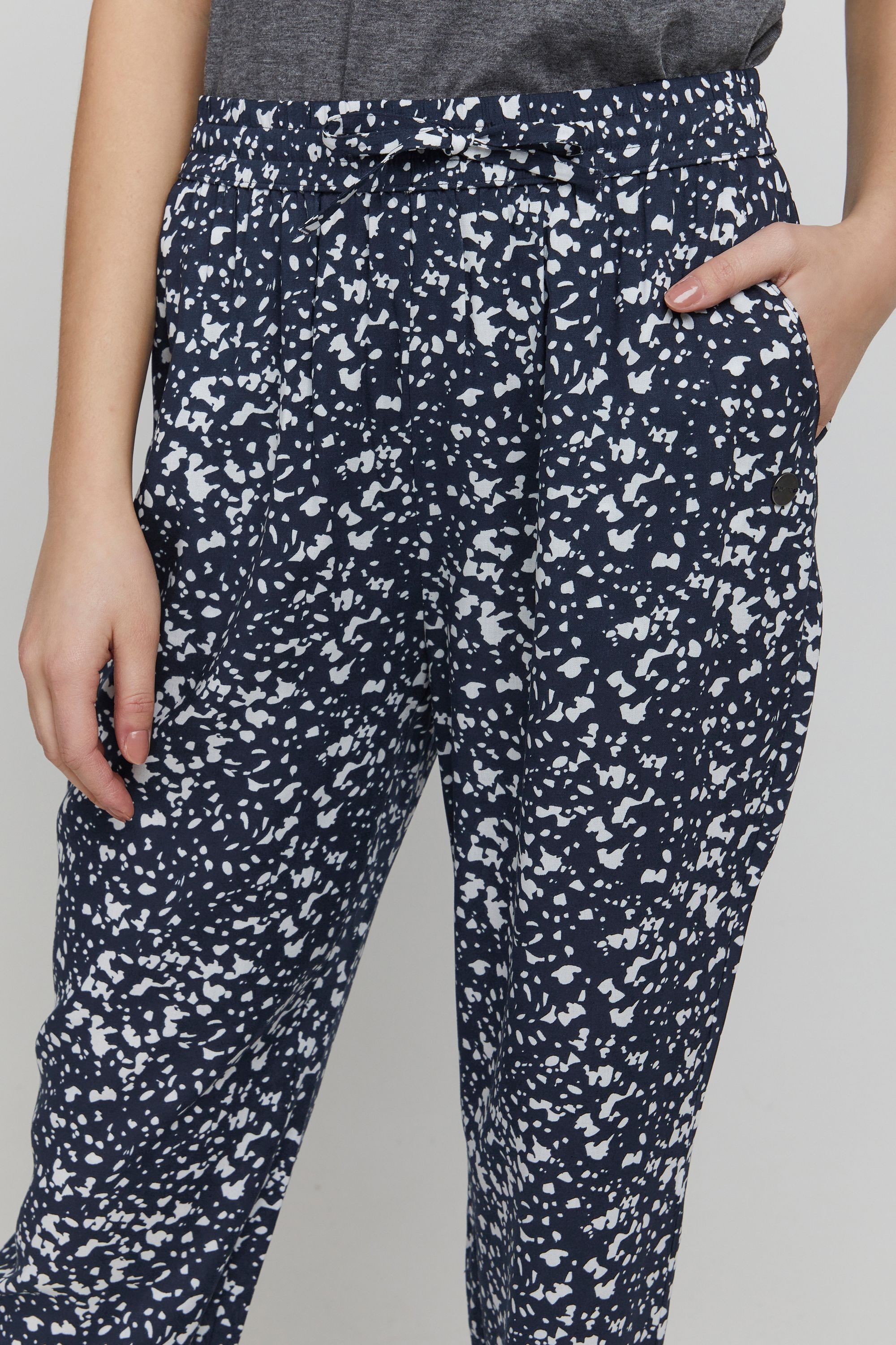 OXMO Stoffhose »Stoffhose OXElida«