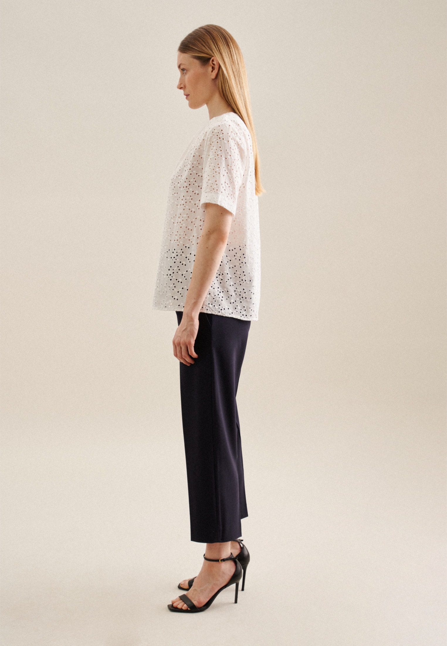 seidensticker Shirtbluse »Schwarze Rose« Kurzarm Rundhals Stickerei