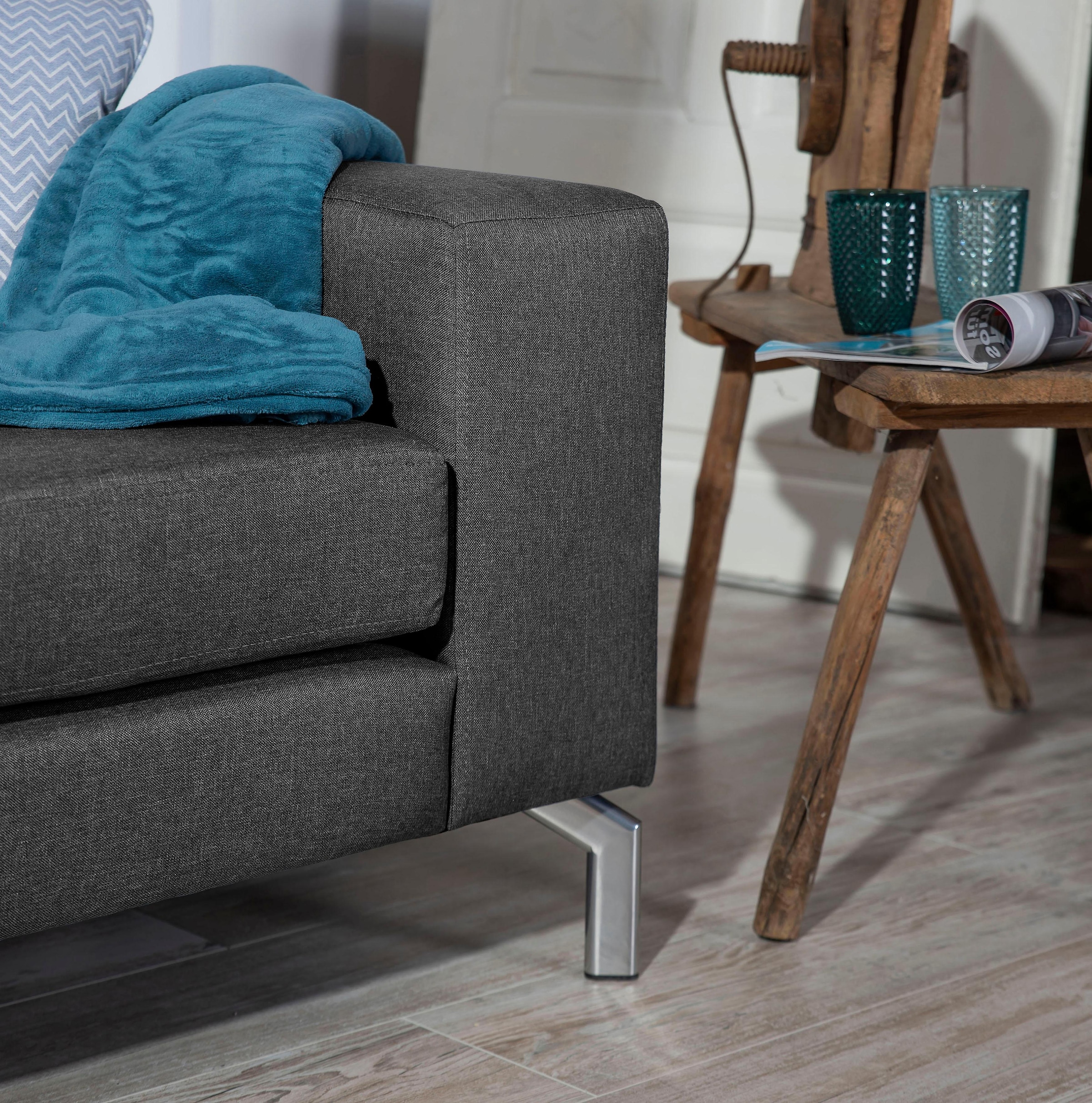 Max Winzer® Ecksofa »Flori Set inkl. Hocker, guter Sitzkomfort, aktuelles Design«, (Spar-Set, Ecksofa und Hocker), elegant mit abgewinkelten Chromfüßen, inklusive Zierkissen