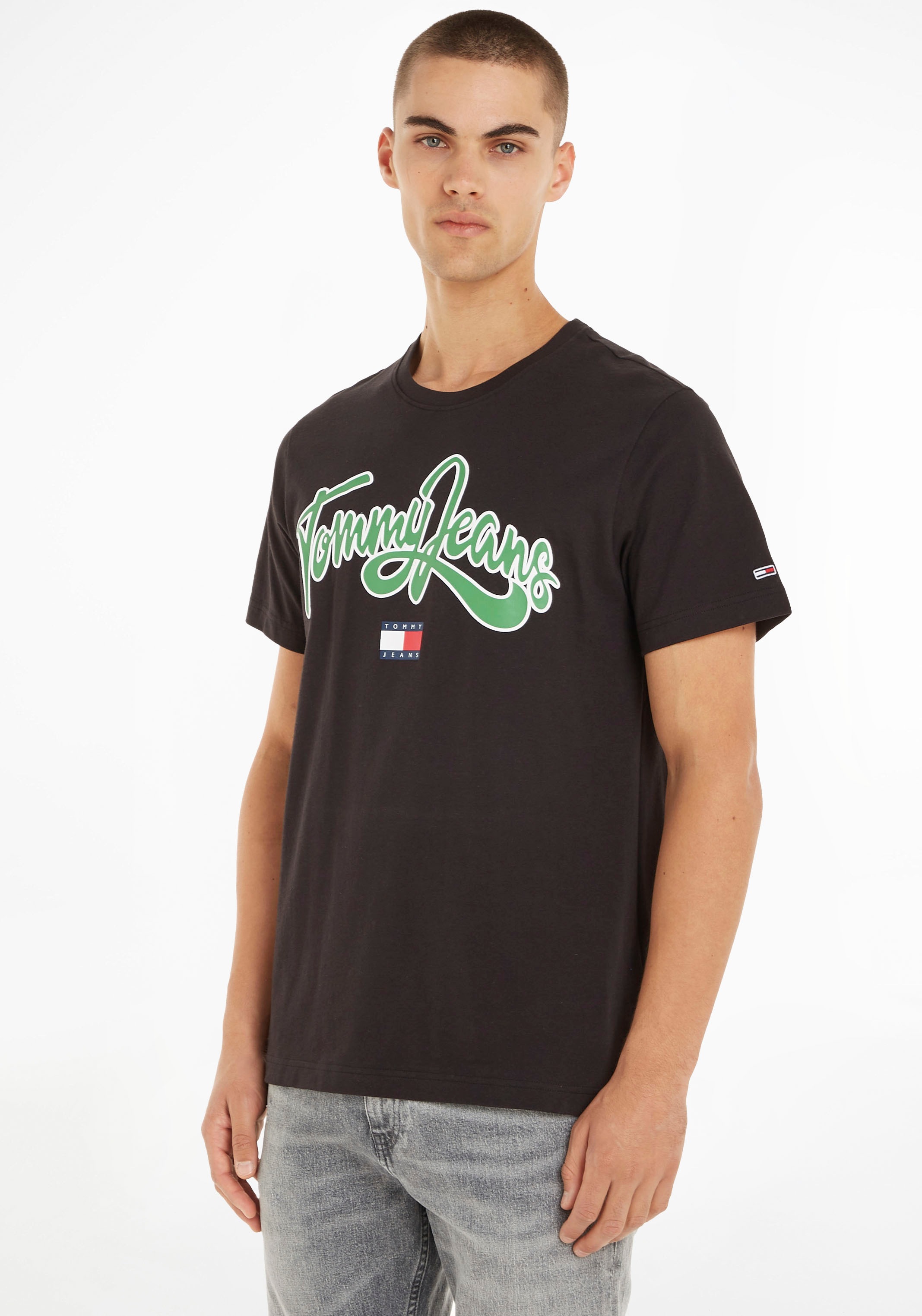 Tommy Jeans T-Shirt »TJM REG COLLEGE POP TEXT TEE« mit großem Logo-Frontmotiv