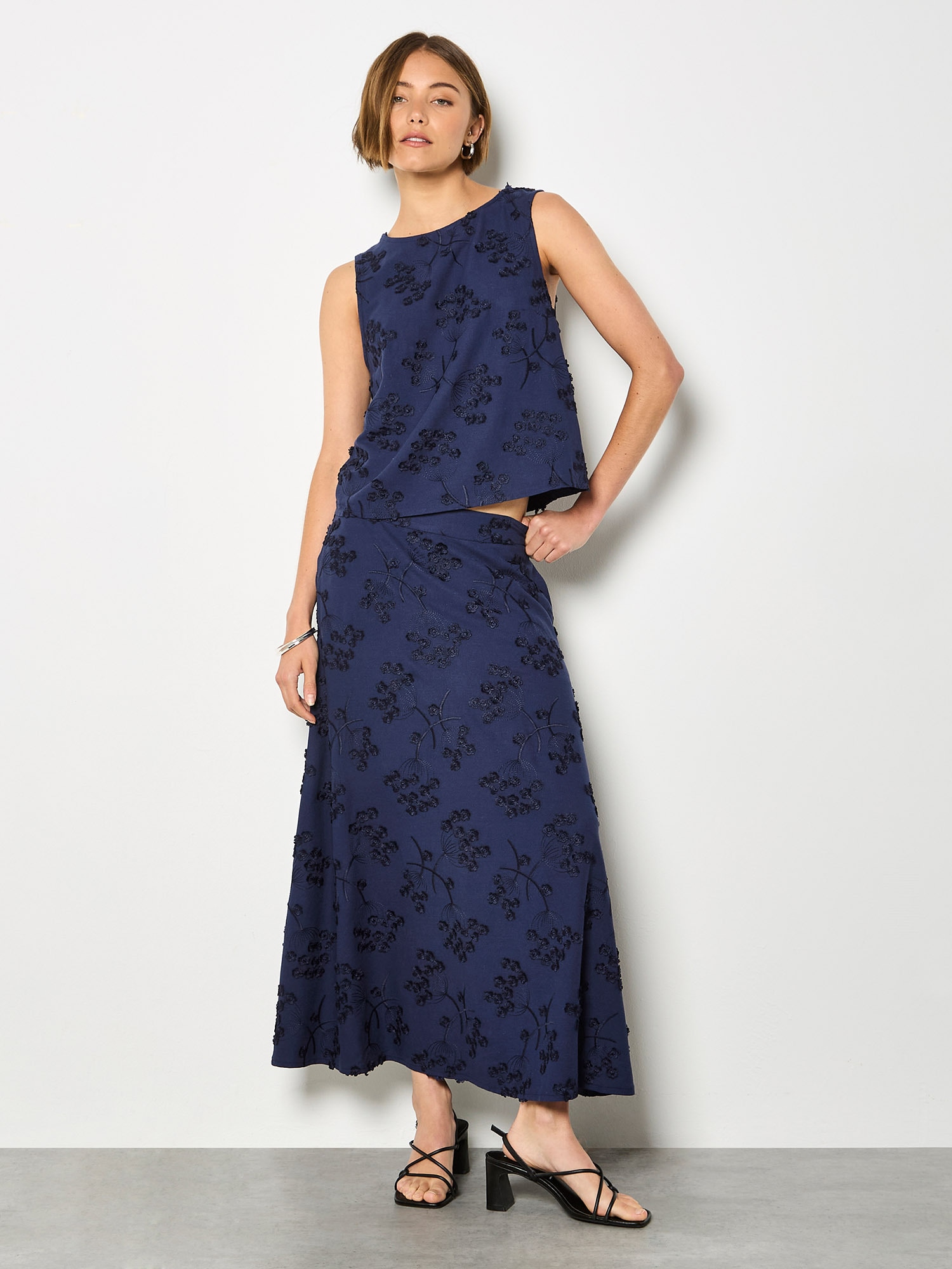 Apricot Spitzentop »Besticktes Oberteil aus Leinenmischung« mit Blumenmuster