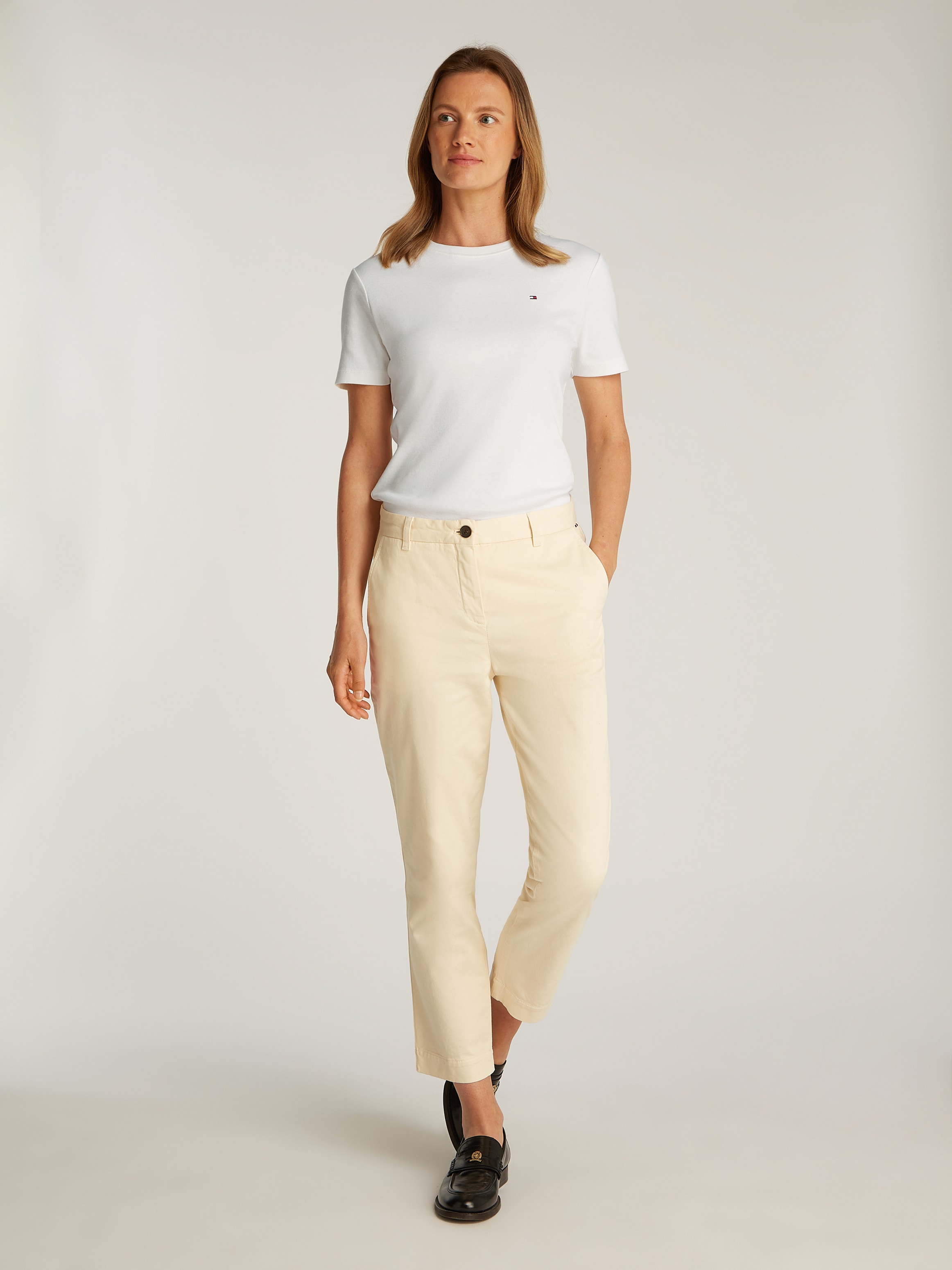 Tommy Hilfiger T-Shirt »SLIM CODY C-NK SS«, mit Logostickerei