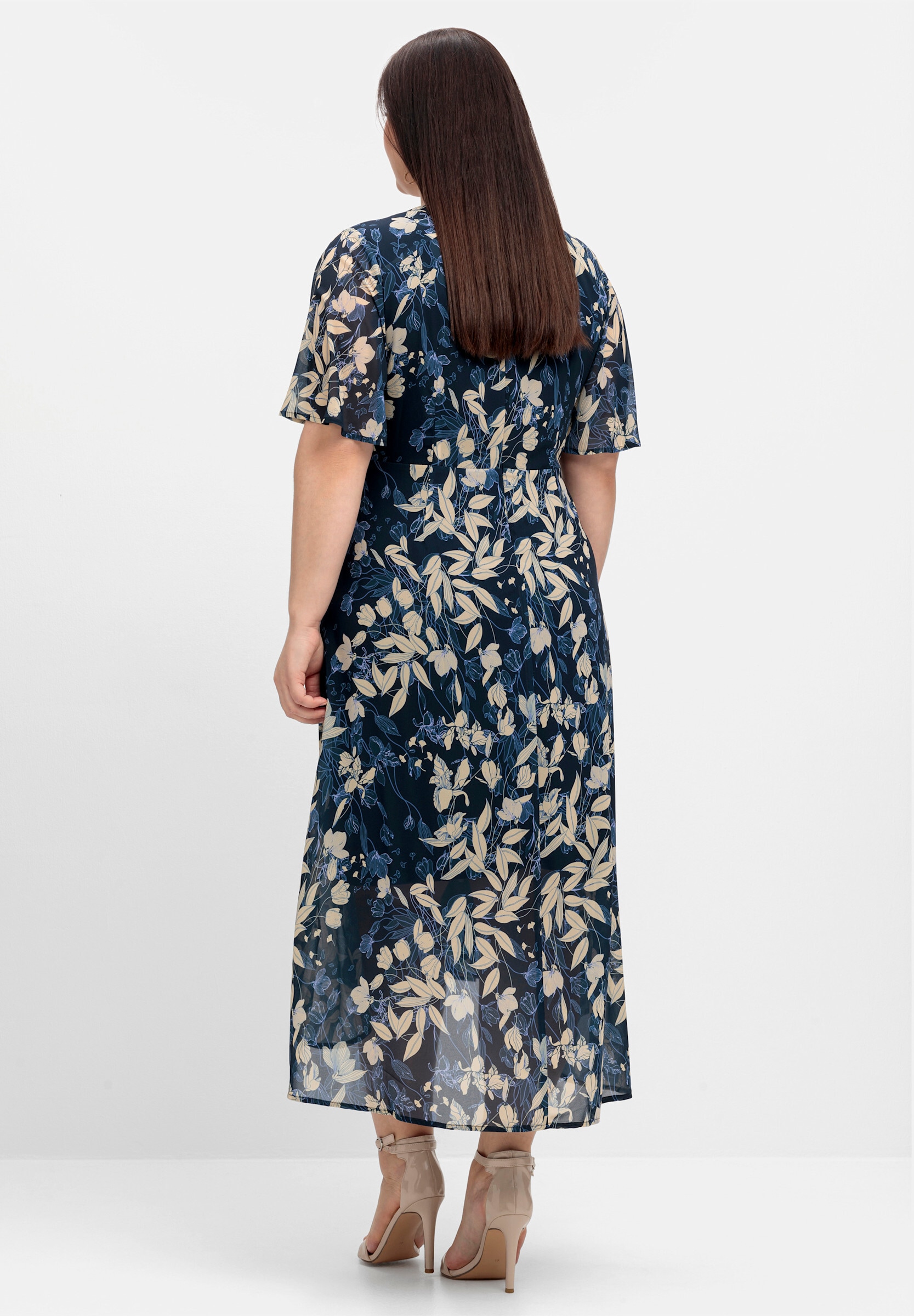 Sheego Sommerkleid »Abendkleid Chiffonkleid in Wickeloptik, mit Blätterprint« Ohne Taschen aus Chiffon, in Wickeloptik