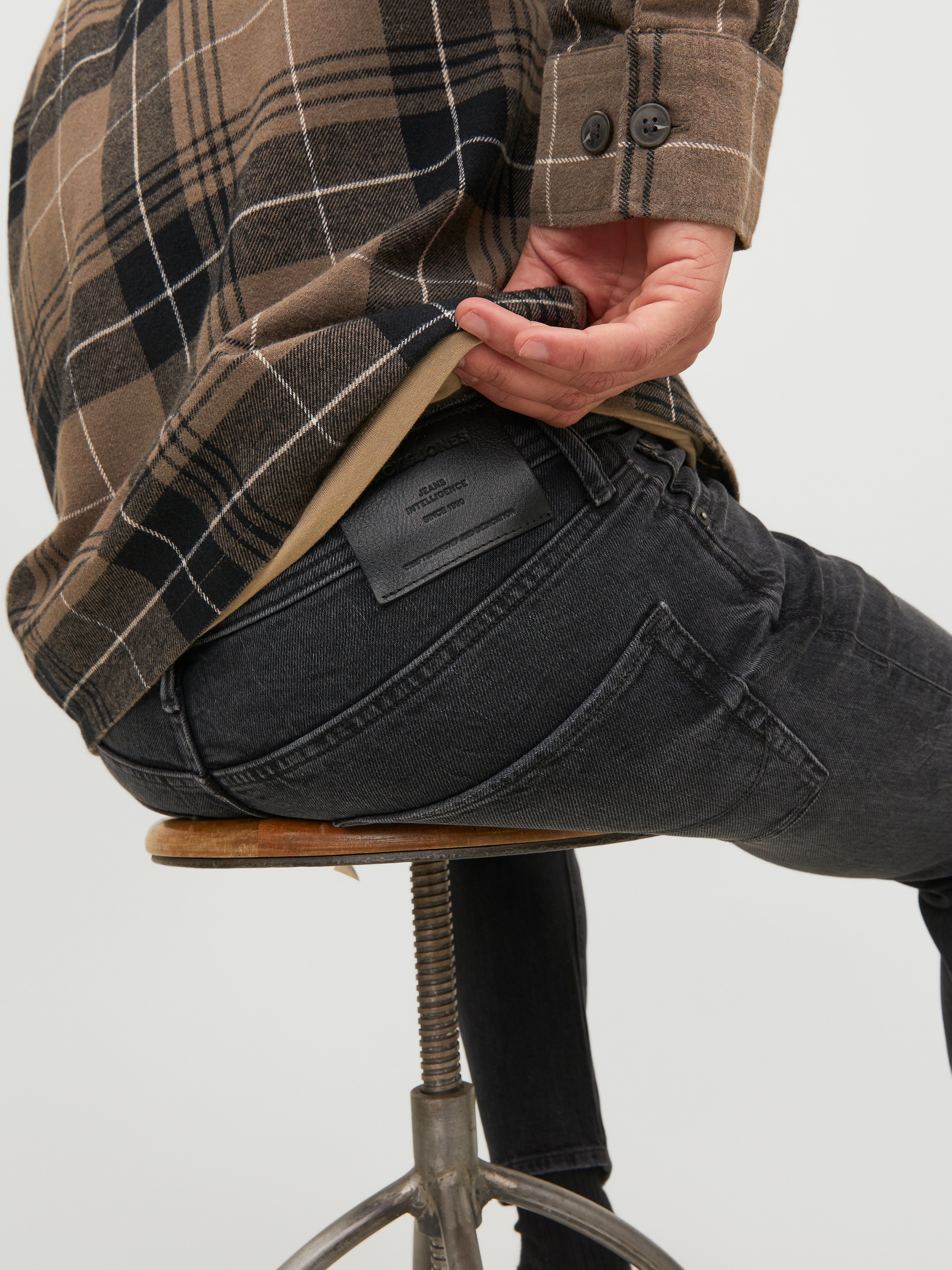 Jack & Jones Tapered-fit-Jeans »JJIMIKE JJORIGINAL CJ SN«, mit Five-Pocket-Design
