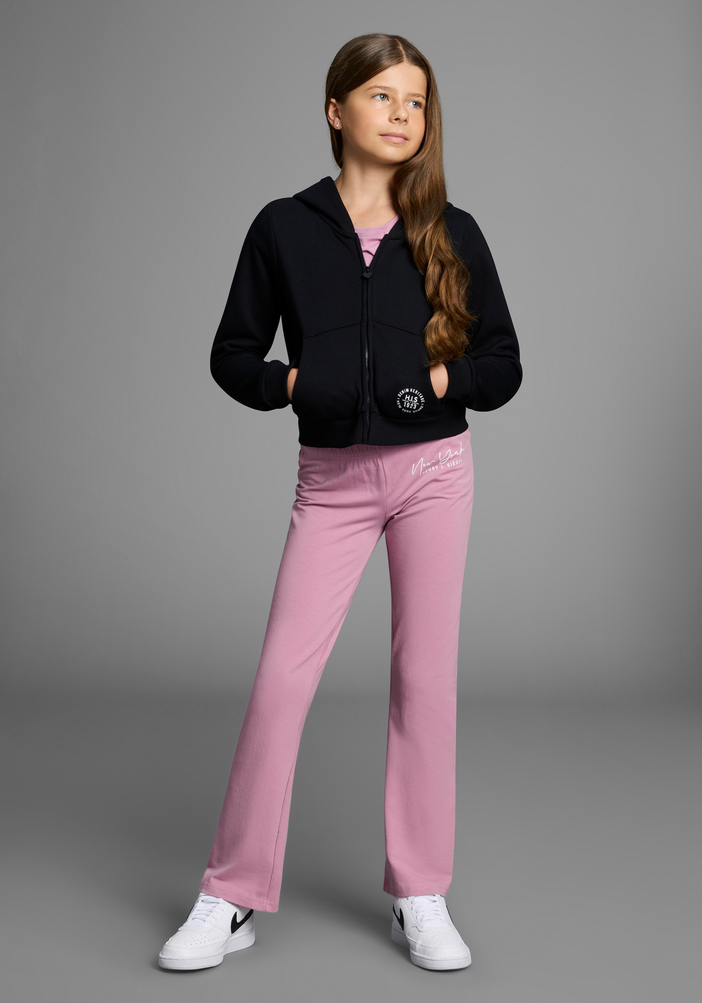 H.I.S Kapuzensweatjacke »Kurze Sweatjacke« Für TEENS. Sweatjacke in modischer Kurzform und Zipper