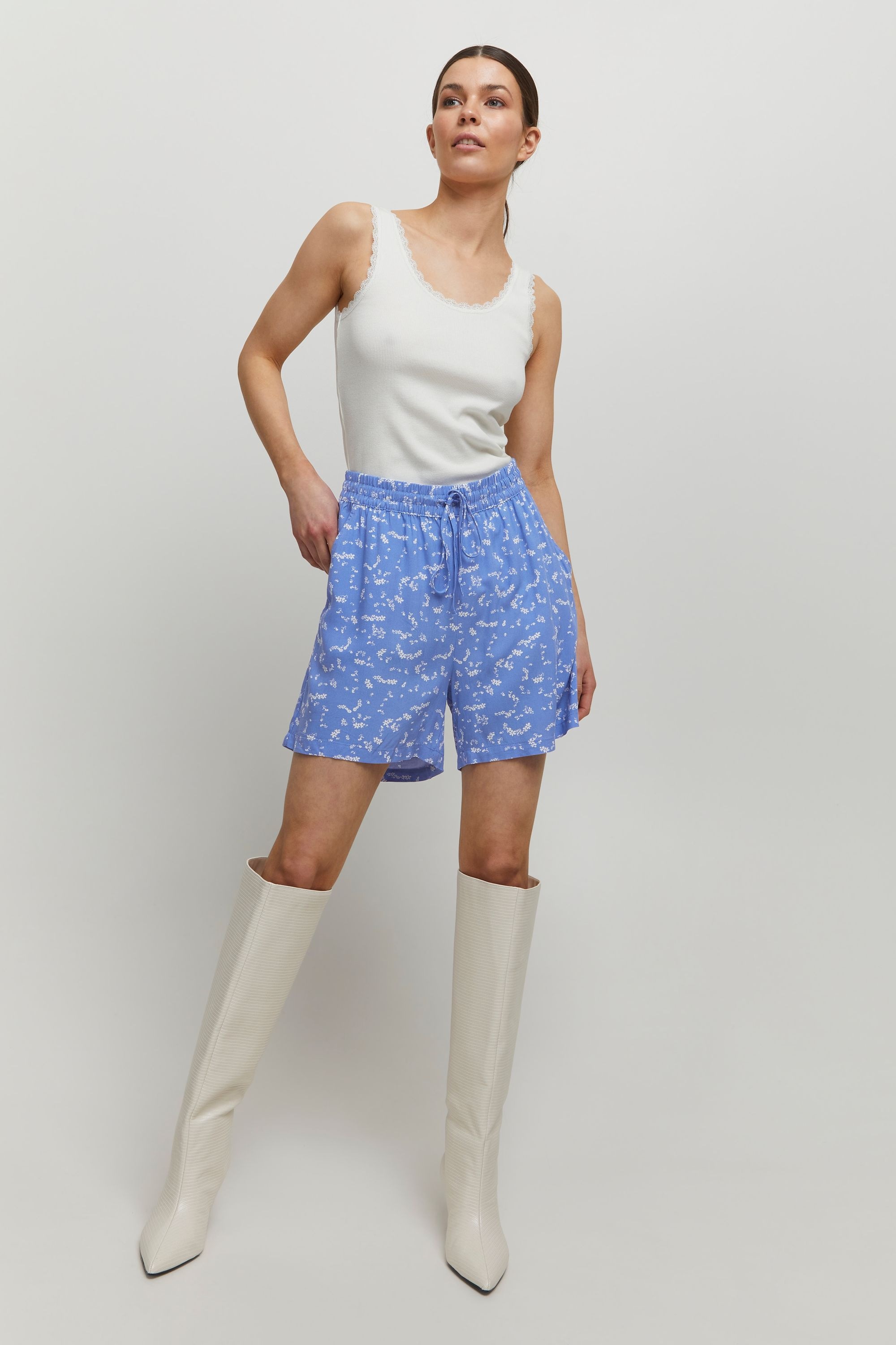 b.young Shorts »Shorts BYMmjoella«