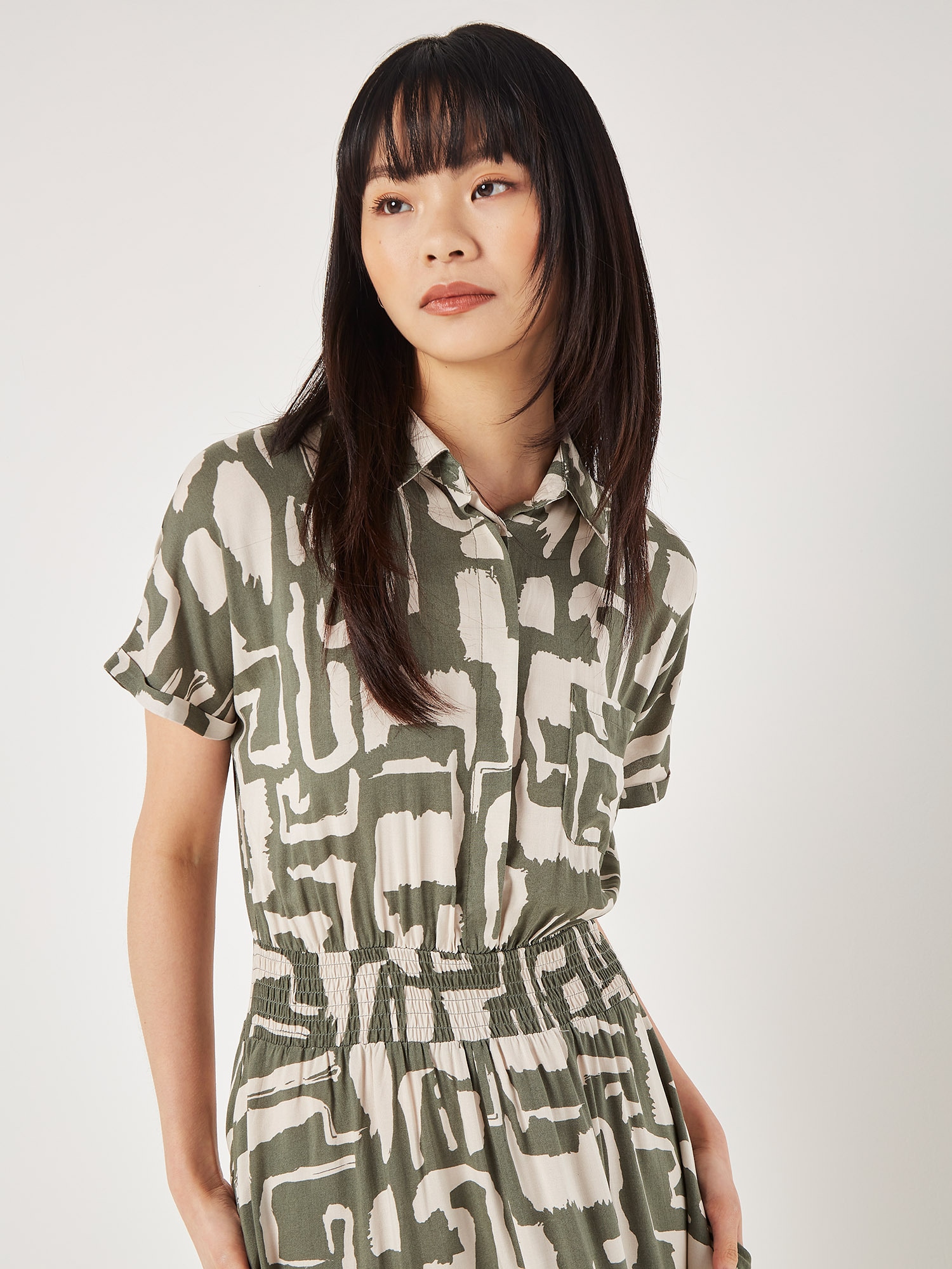 Apricot Druckkleid »Geo Grecian Shirt Midi Dress« 1 tlg. mit Smokband