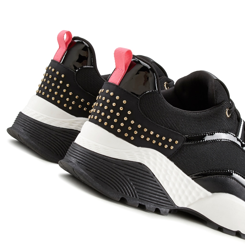 LASCANA Sneaker mit bequemer Chunky Sohle und trendigen Lack Details VEGAN YB9754