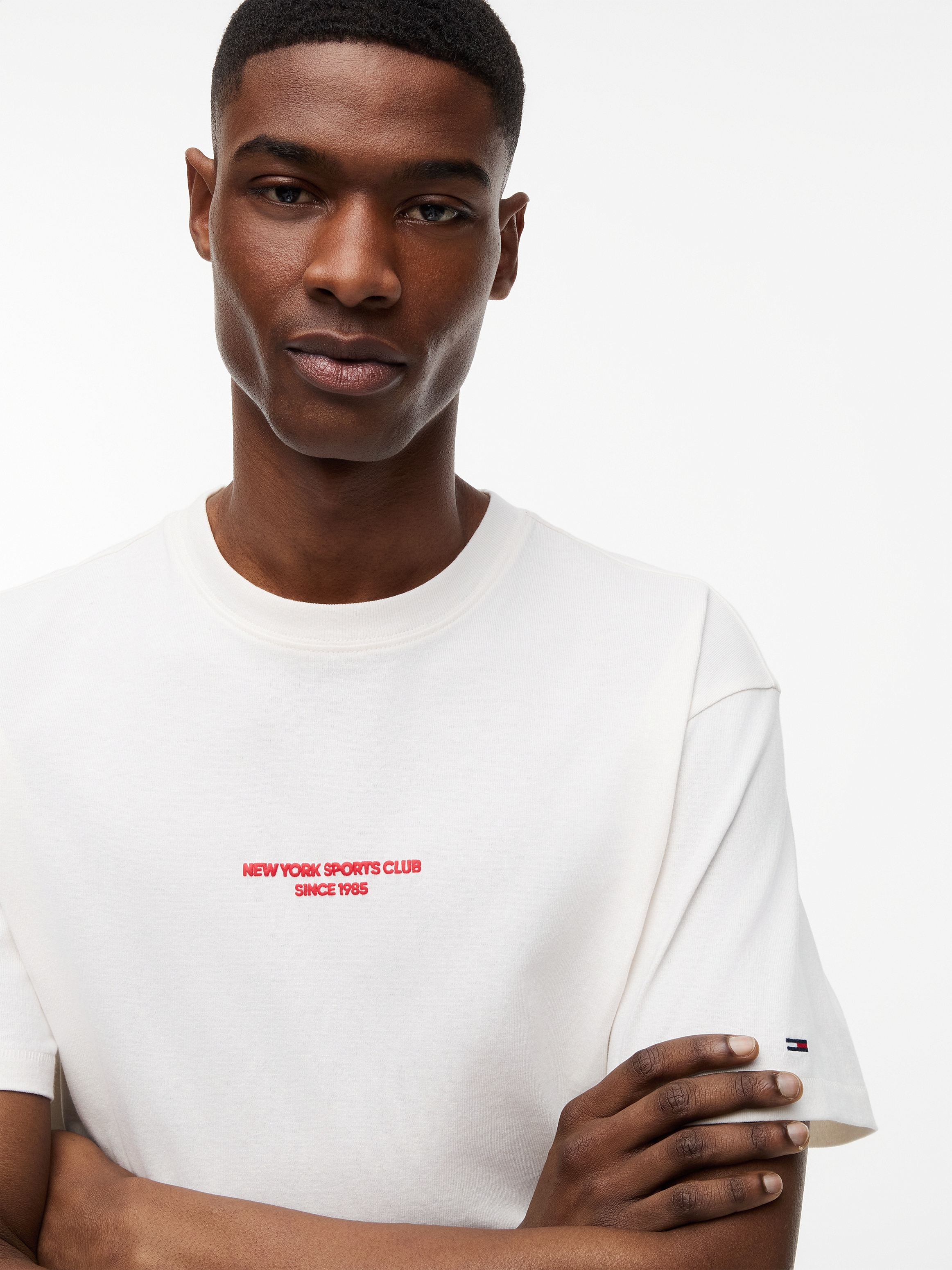 Tommy Jeans T-Shirt »TJM RELAX FIT SAILBOAT« aus Jersey mit Rückengrafik