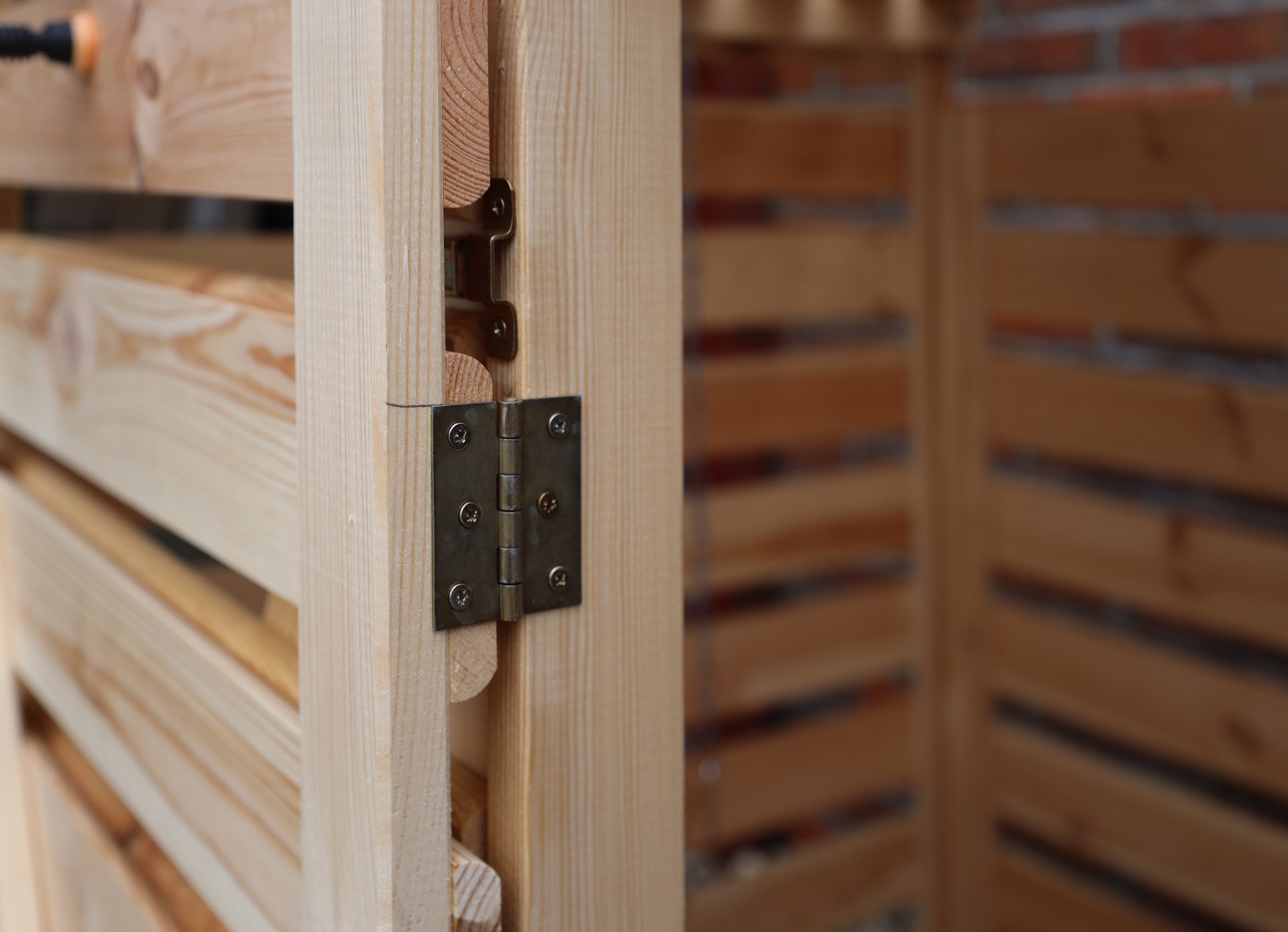promadino Mülltonnenbox »Vario V« für 3 Tonnen, robust aus zertifiziertem Kiefernholz