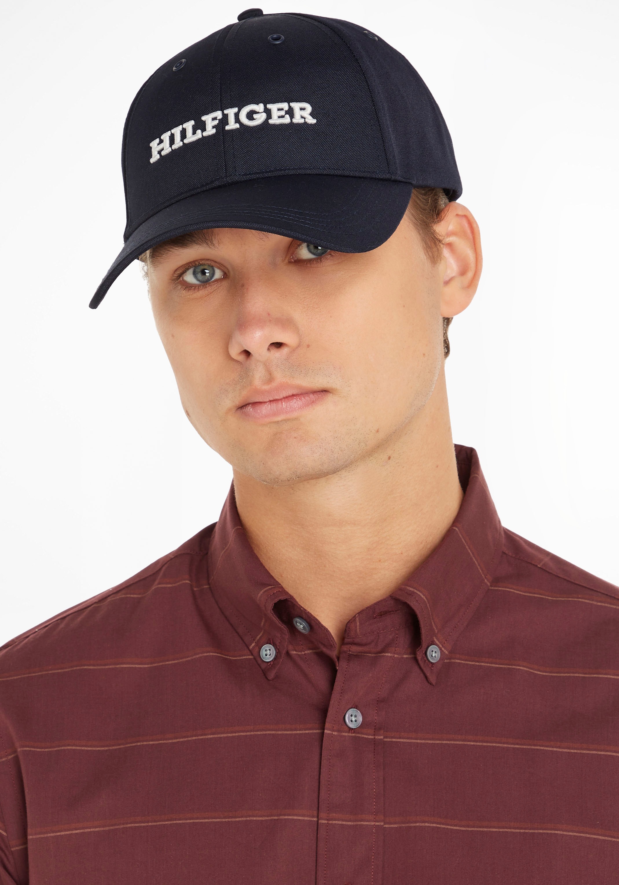 Tommy Hilfiger bei Hilfiger CAP«, online Logo UNIVERSAL vorn »HILFIGER Baseball Cap mit großer Stickerei