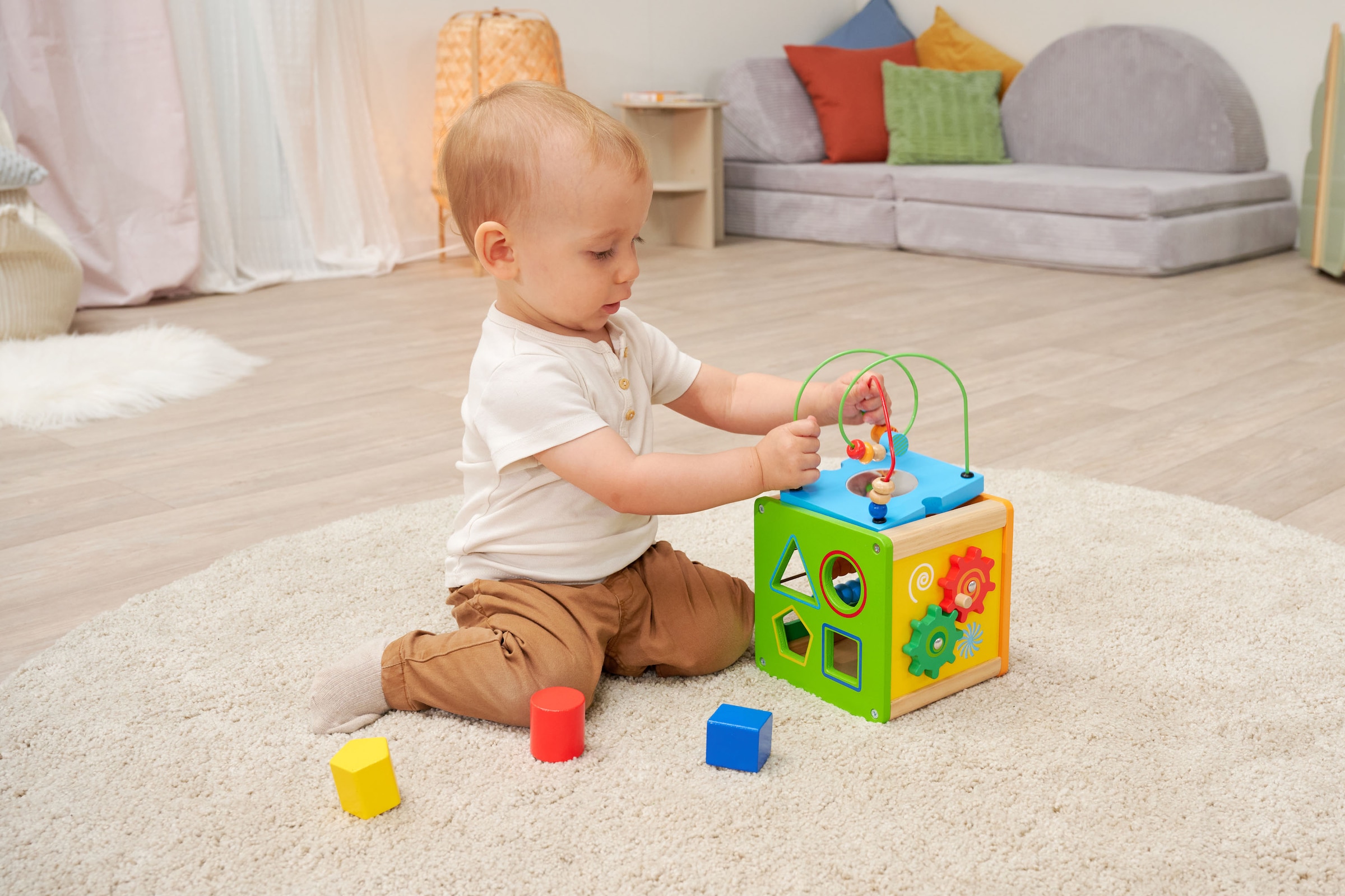 Eichhorn Motorikwürfel »Kleiner Spiel- und Lernwürfel« mit abnehmbarer Motorikschleife