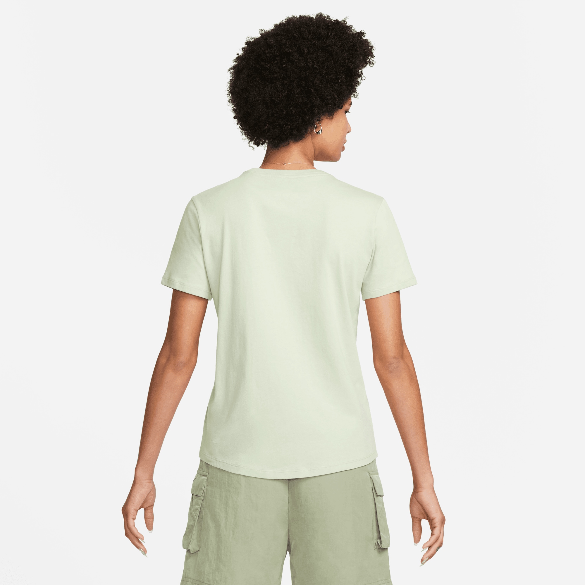 Nike Sportswear T-Shirt »ESSENTIALS WOMEN'S LOGO T-SHIRT«