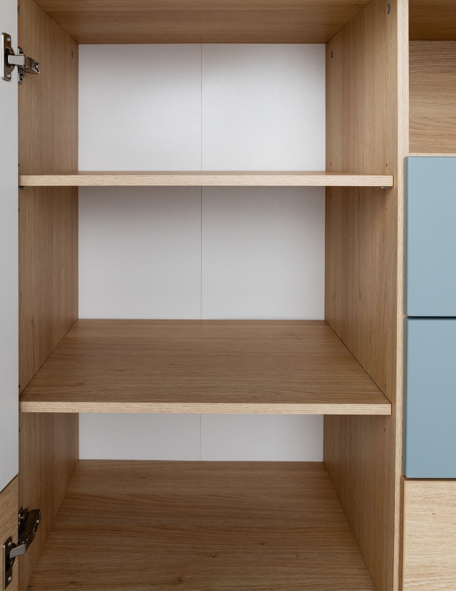 arthur berndt Babyzimmer-Komplettset »Babyzimmer-Set »Roofy« 3-teilig mit 2-türigem Kleiderschrank«, (Set, 3 tlg., Babymöbel-Set »Roofy« Kleiderschrank,Kinderbett+Wickelkommode)