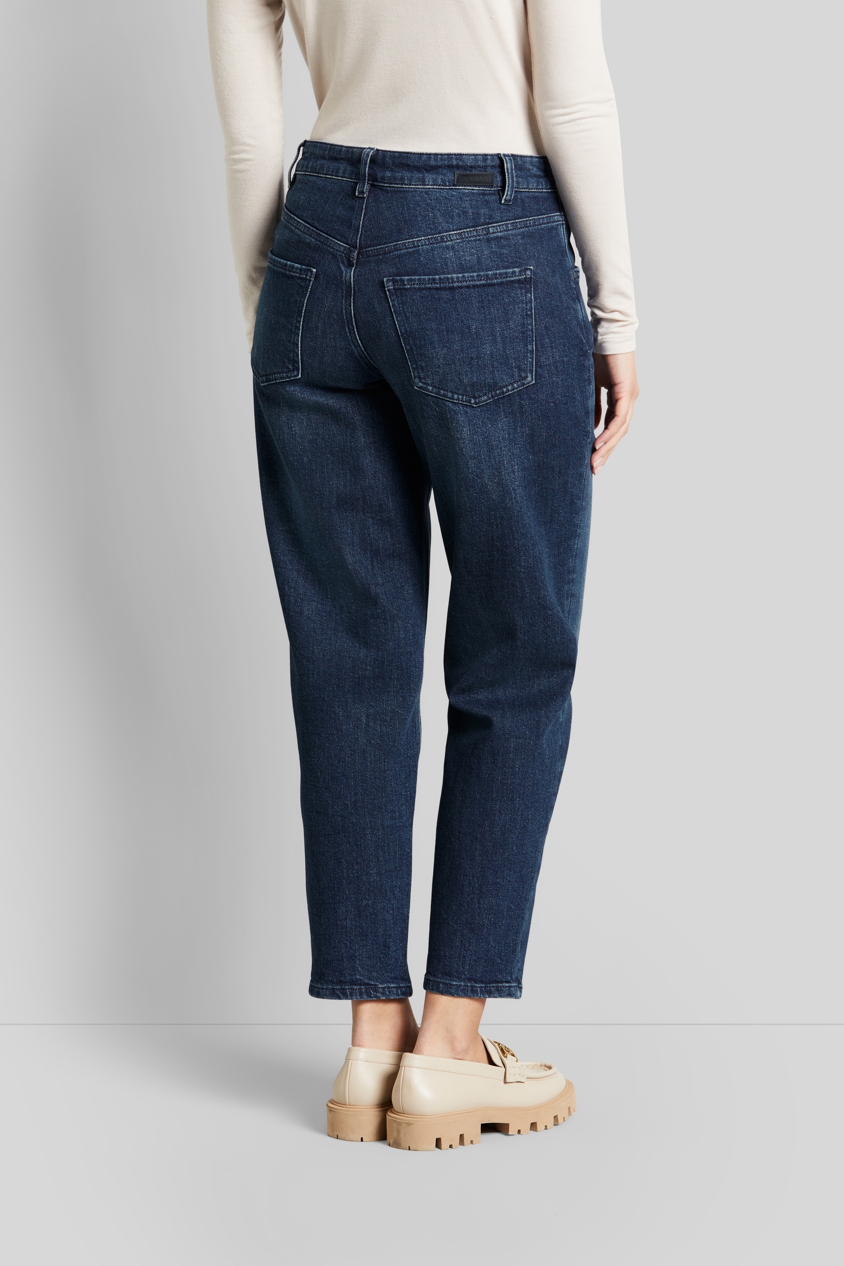bugatti 5-Pocket-Jeans, mit lockerem Schnitt