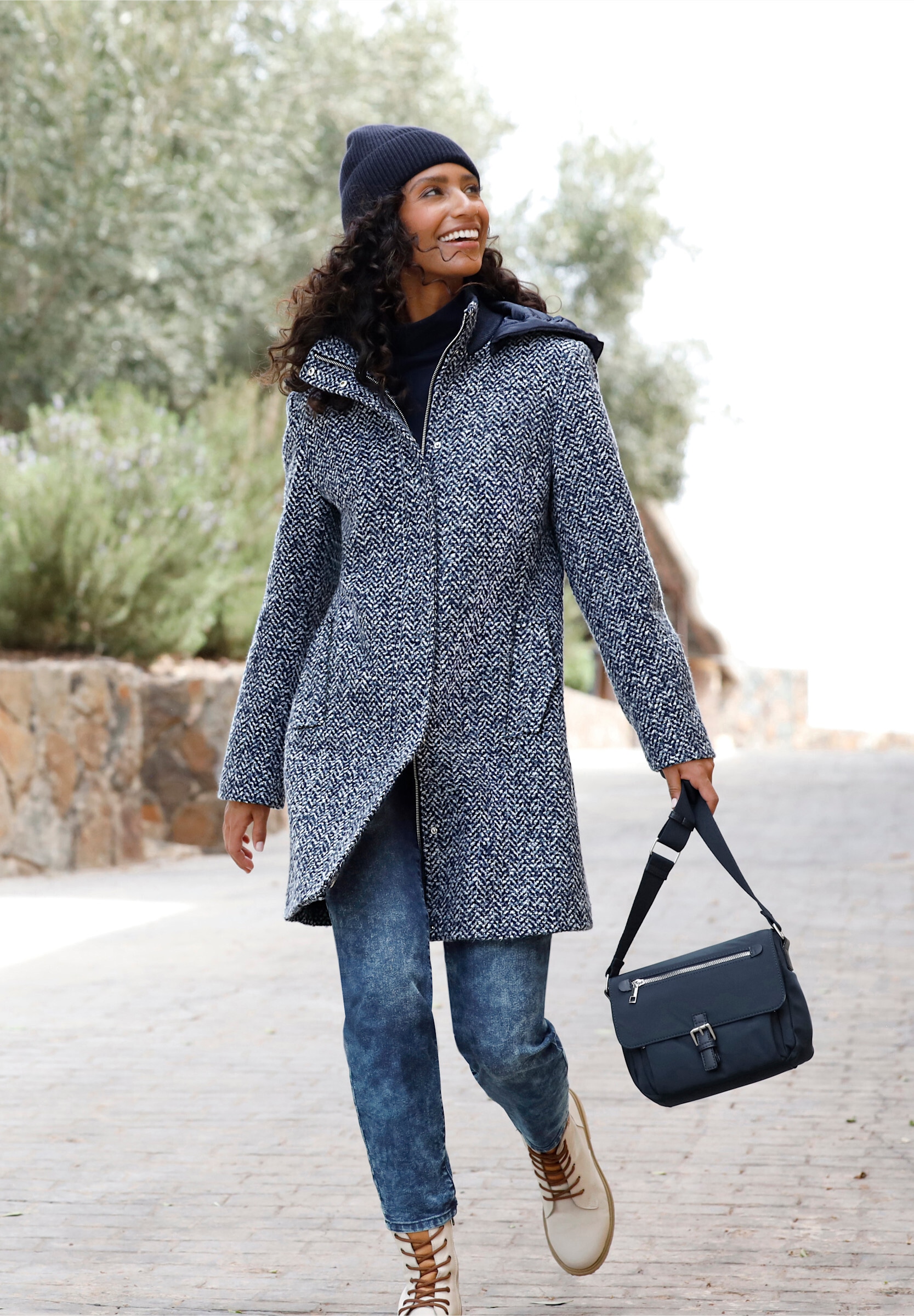 heine Funktionsjacke »Longjacke Longjacke in Bouclé-Qualität« Abnehmbare Kapuze