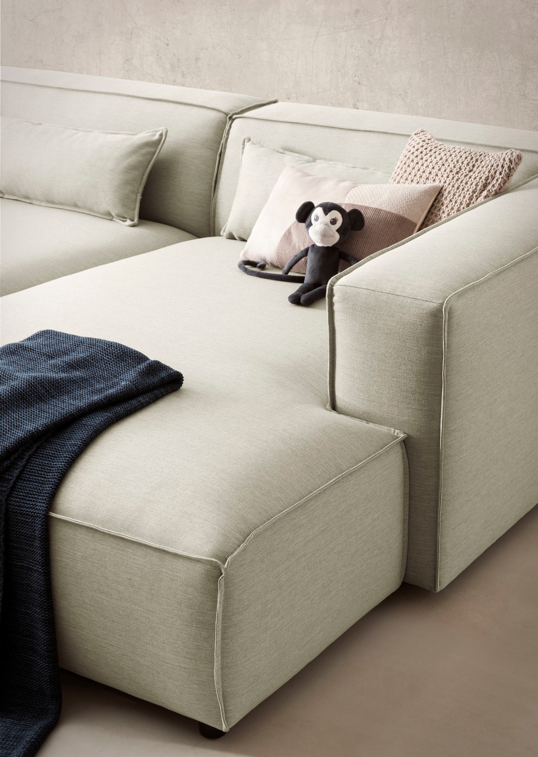LeGer Home by Lena Gercke Ecksofa »PIARA XXL, Big-Sofa in Cord oder Leinenoptik, L-Form, mit Kedernaht«, wahlweise Ottomane rechts/links, schwarze Füße, extra tiefe Sitzfläche