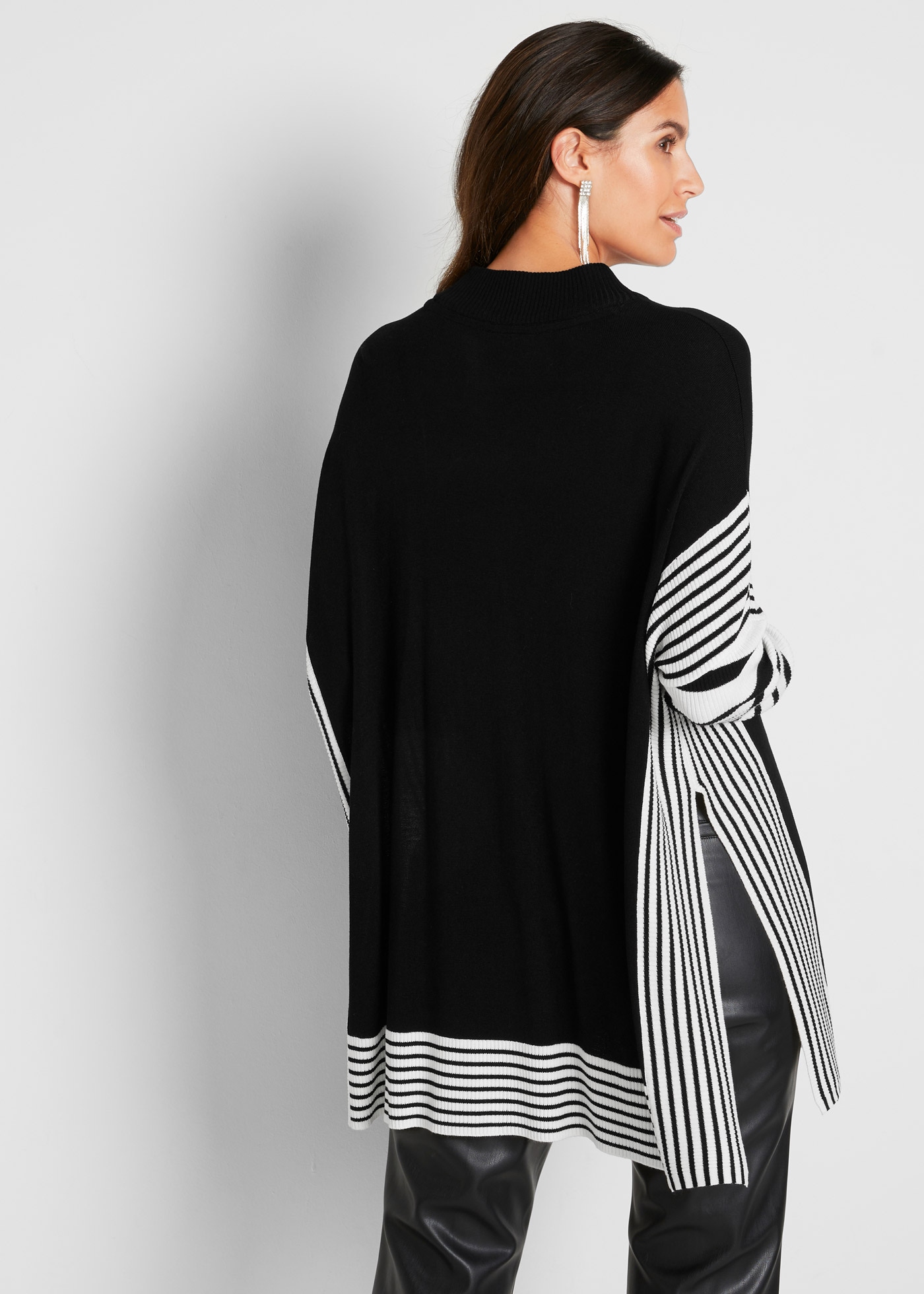 bonprix Longpullover Viskose-Strick, mit Stehkragen, im Poncho-Stil