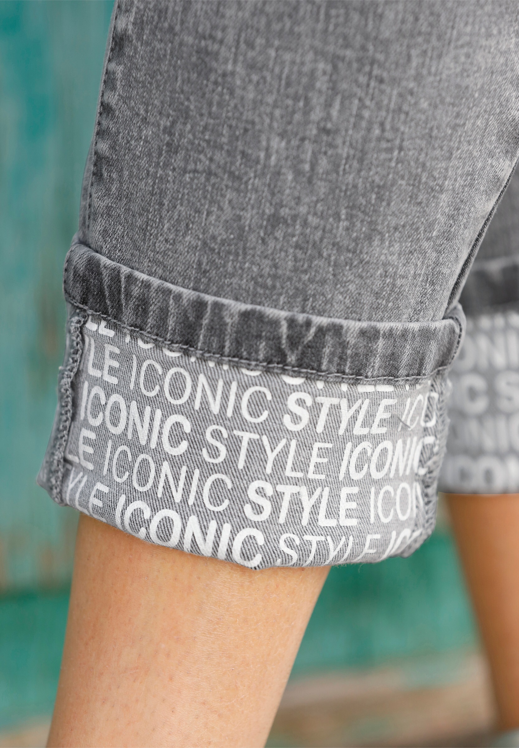 heine 5-Pocket-Jeans »Jeans 5-Pocket-Jeans mit Schriftzug«