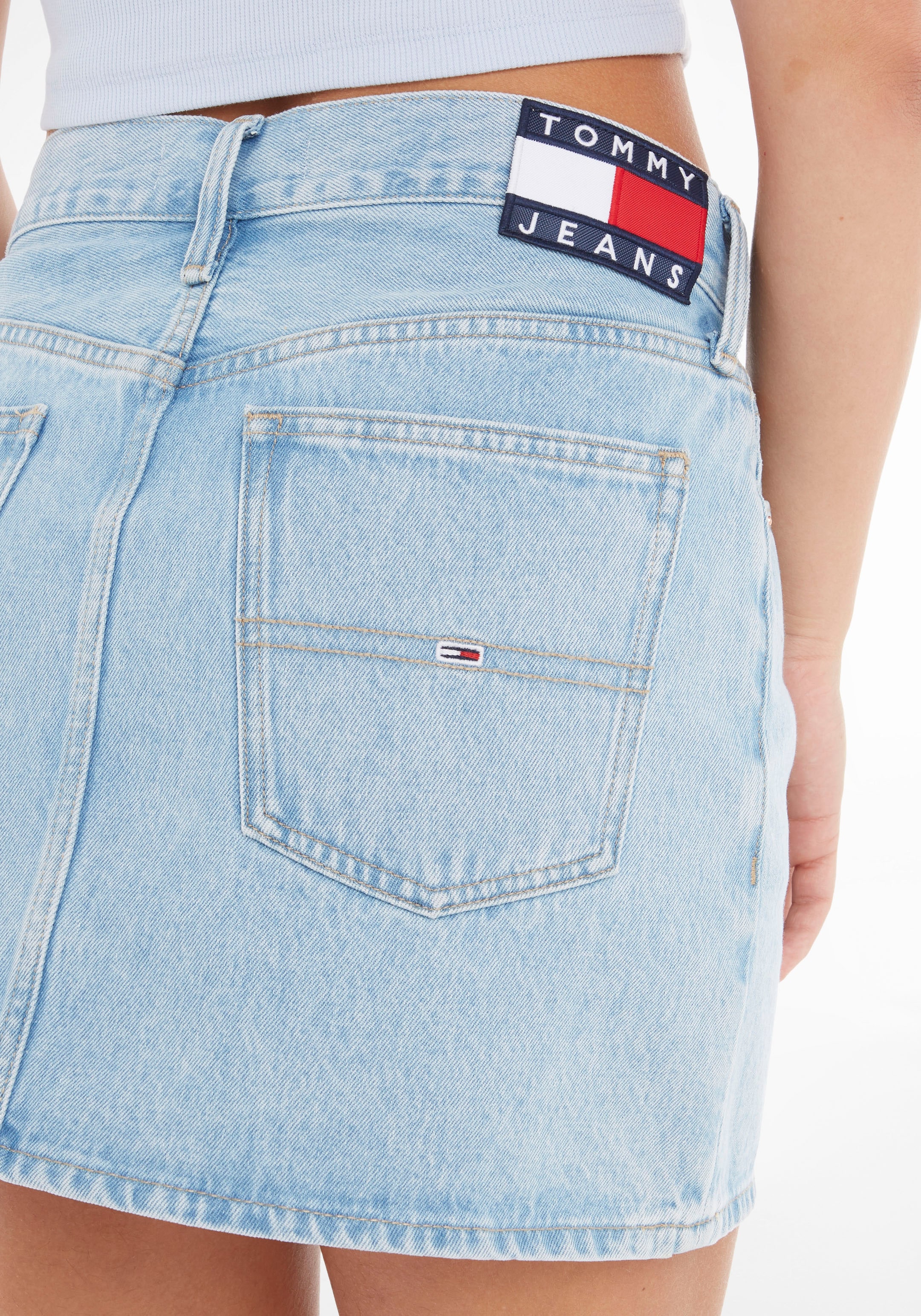 Jeans Logo- »IZZIE DENIM bei Badge Jeansrock ♕ mit Jeans Tommy SKIRT Tommy MINI BG4015«,