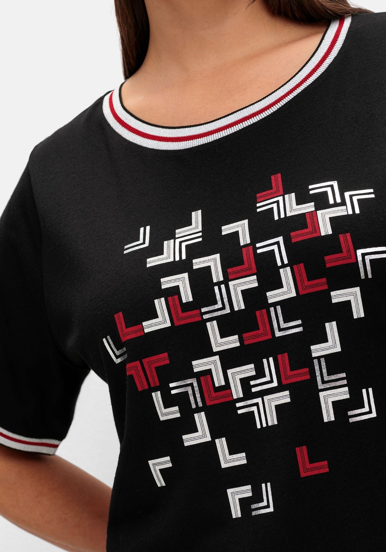 Sheego T-Shirt »Shirt mit Grafik-Frontprint und Glitzerdetails«