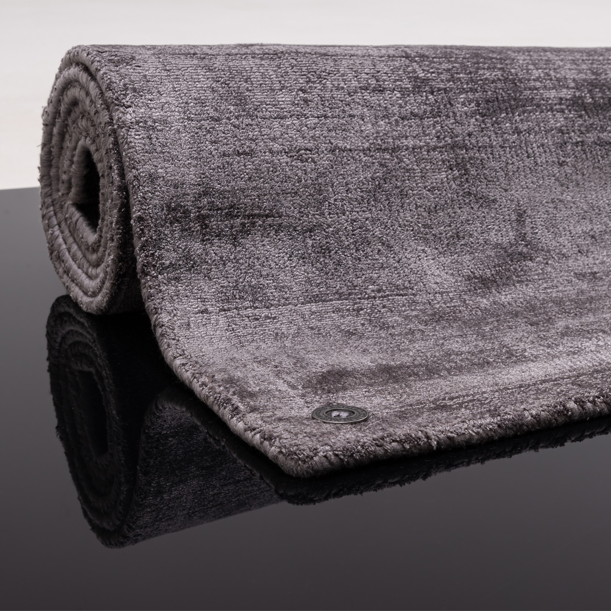 TOM TAILOR HOME Teppich »Shine uni« rechteckig 8 mm Höhe Handwebteppich, 100% Viskose, handgewebt, mit elegantem Schimmer