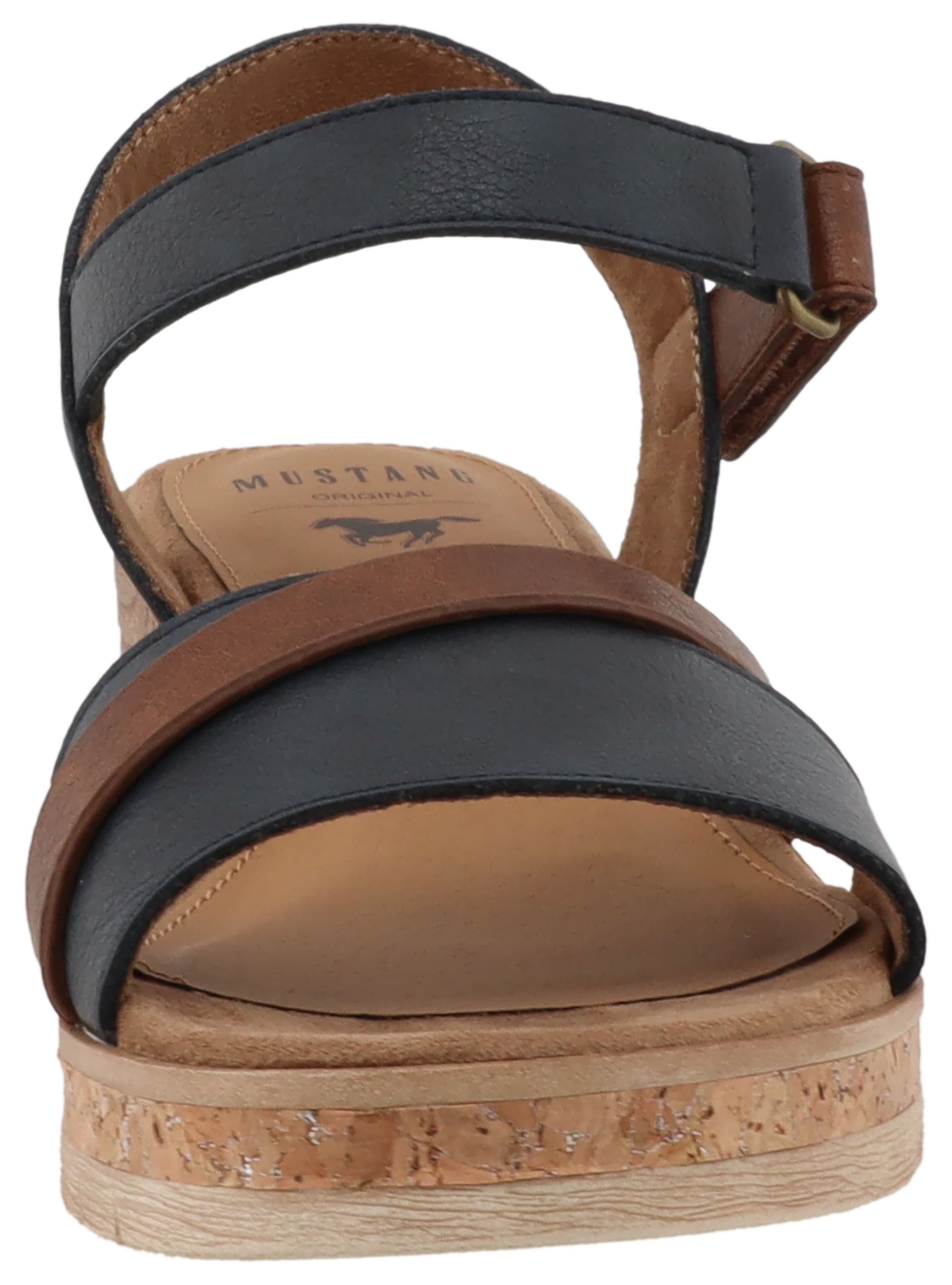 Mustang Shoes Keilsandalette »Ileana«  Riemchensandale, Sommerschuh mit Logoprägung