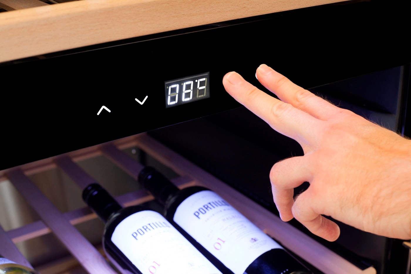 Caso Weinkühlschrank »718« für 24 Stk. Standardflaschen á 075l WineExclusive 24 Smart