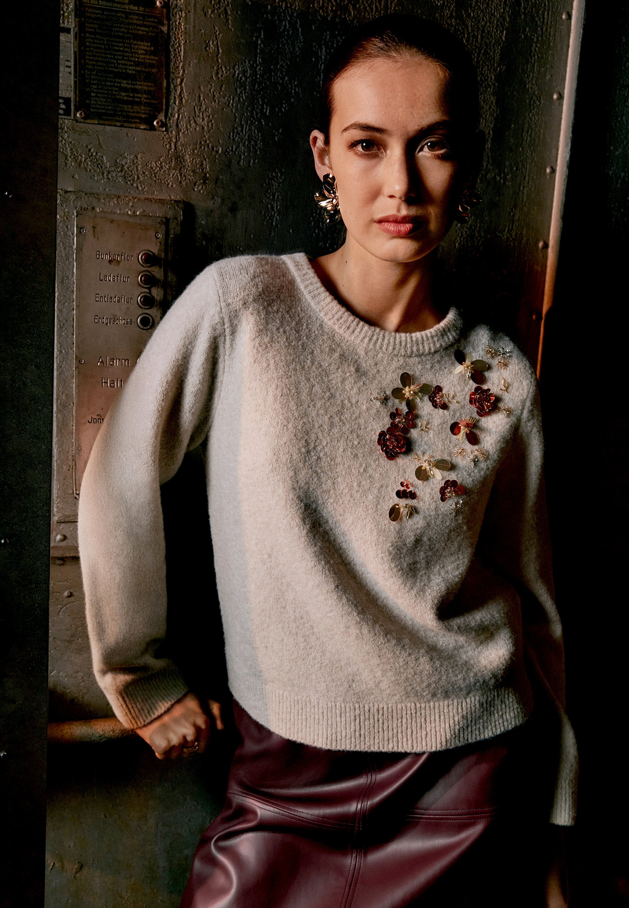 Betty&Co Strickpullover »Strickpullover mit Schmucksteinen«