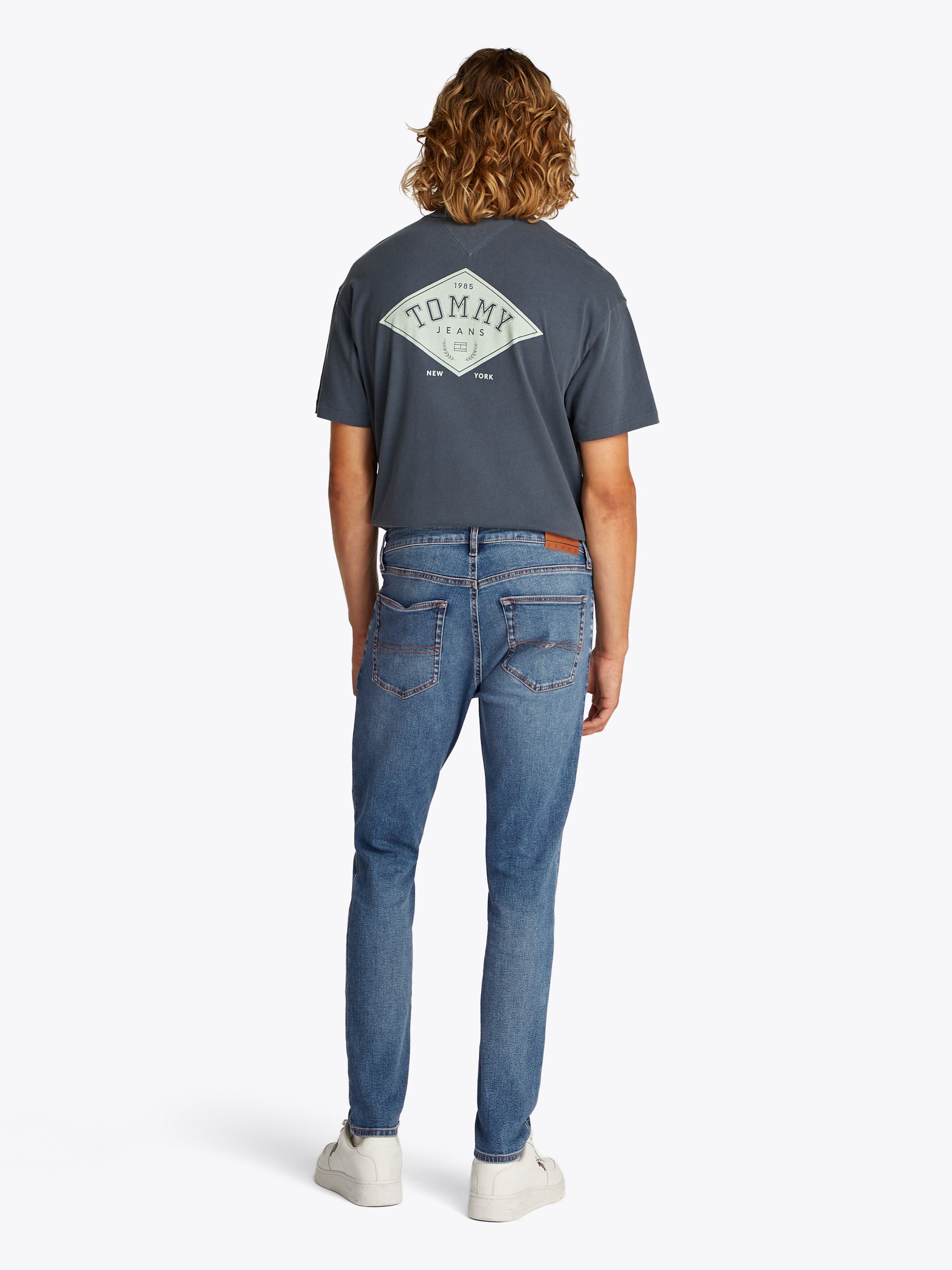 Tommy Jeans Slim-fit-Jeans »Austin Slim Tapered«, zum Knöchel hin schmaler werdende Jeans mit mittlerer Leibhöhe