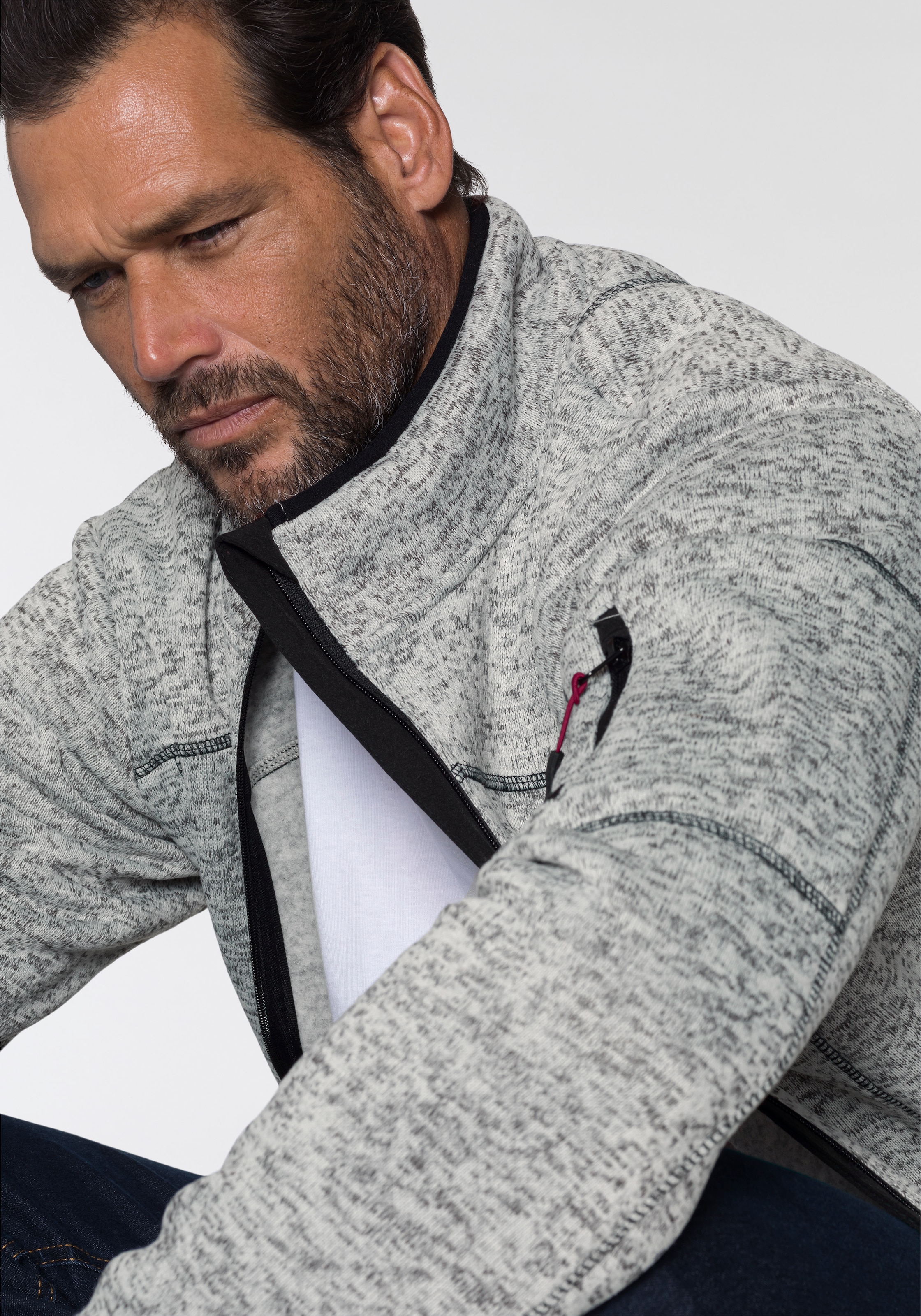 Man's World Strickfleecejacke, für die Übergangszeit, mit Reißverschlusstaschen, mit Stehkragen