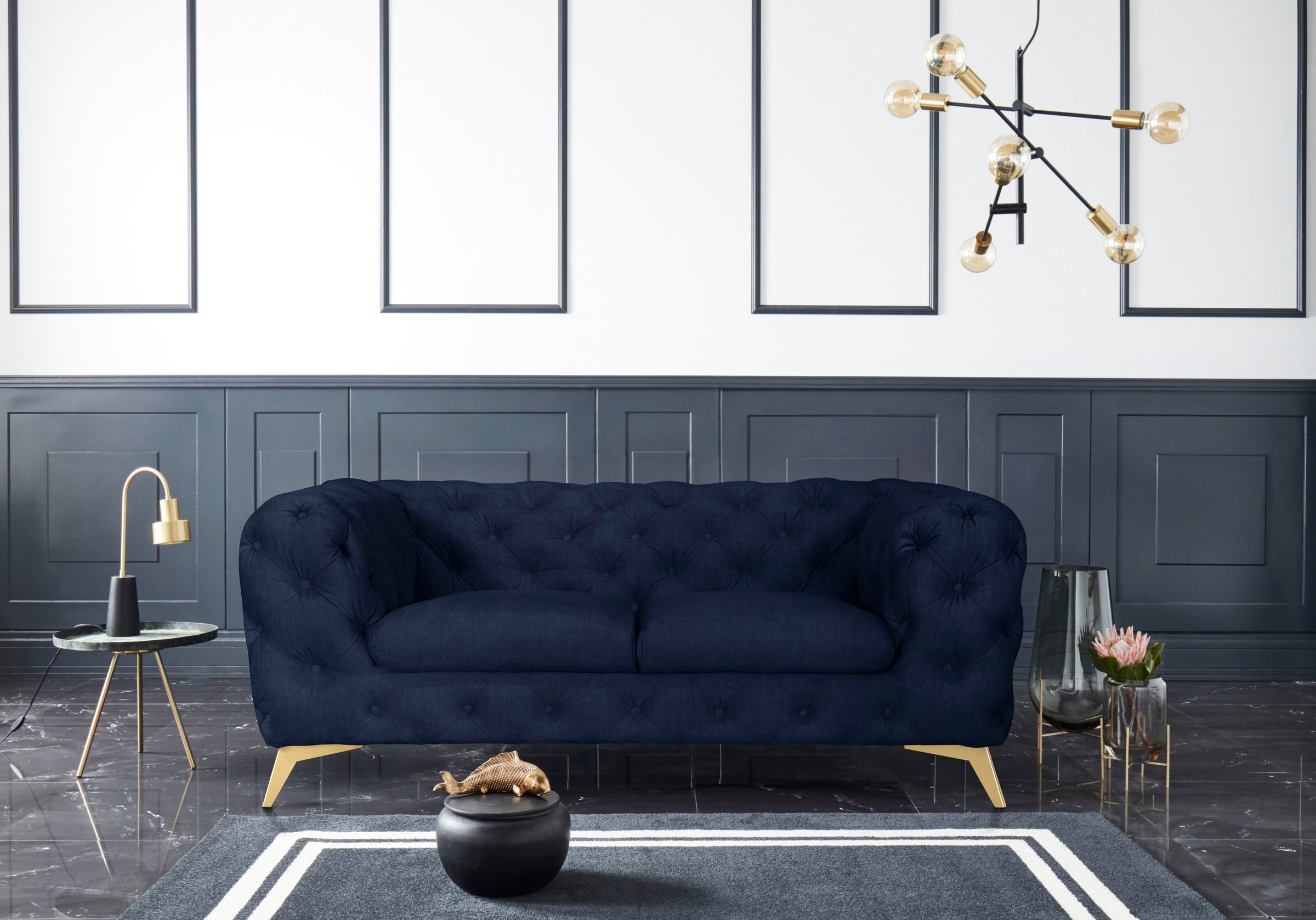 Leonique Chesterfield-Sofa »Glynis«, aufwändige Knopfheftung, moderne Chesterfield Optik, Fußfarbe wählbar