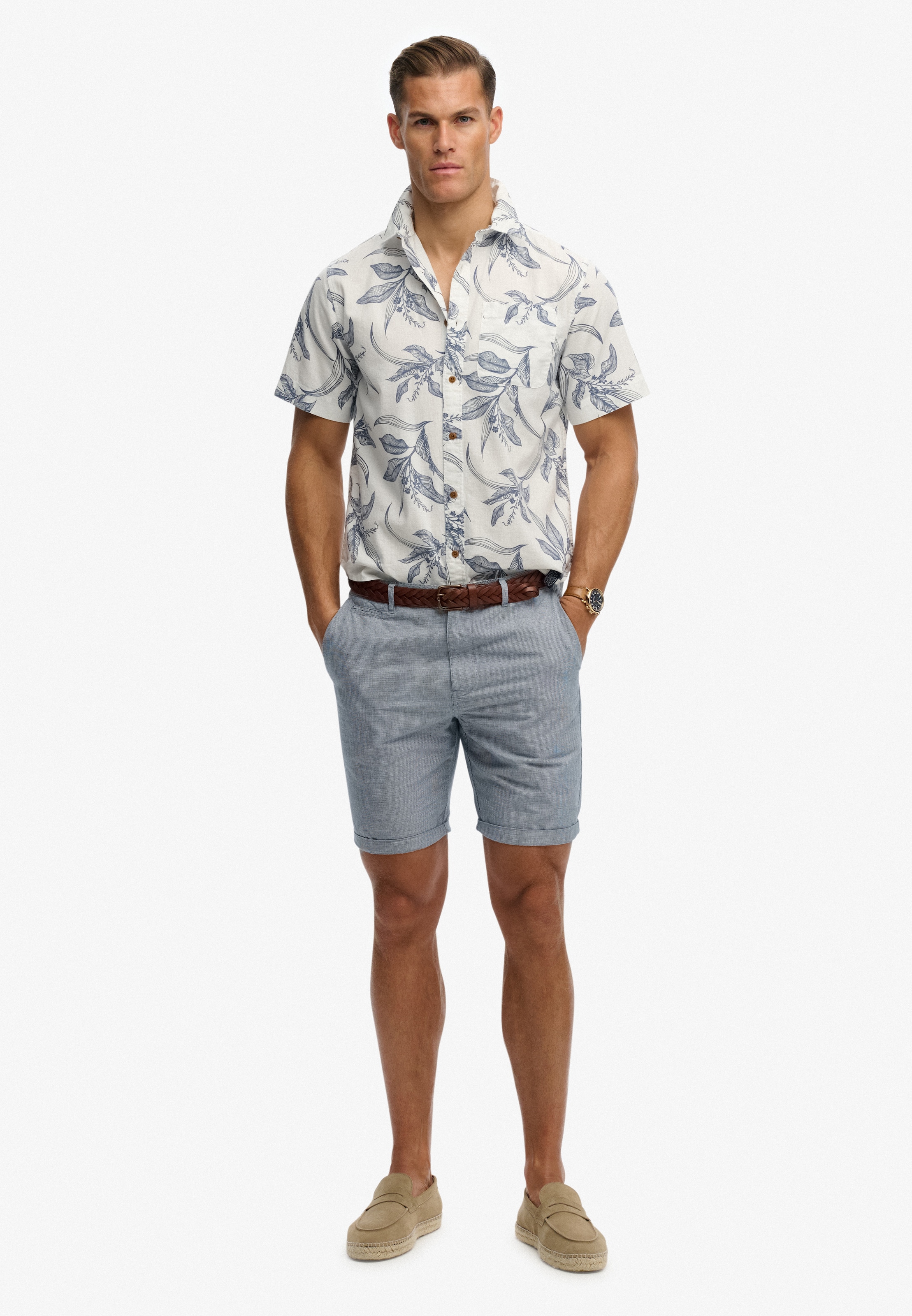 Superdry Kurzarmhemd »VINTAGE LOOM S/S SHIRT« mit sommerlich coolem Hawaii-Blumen-Print