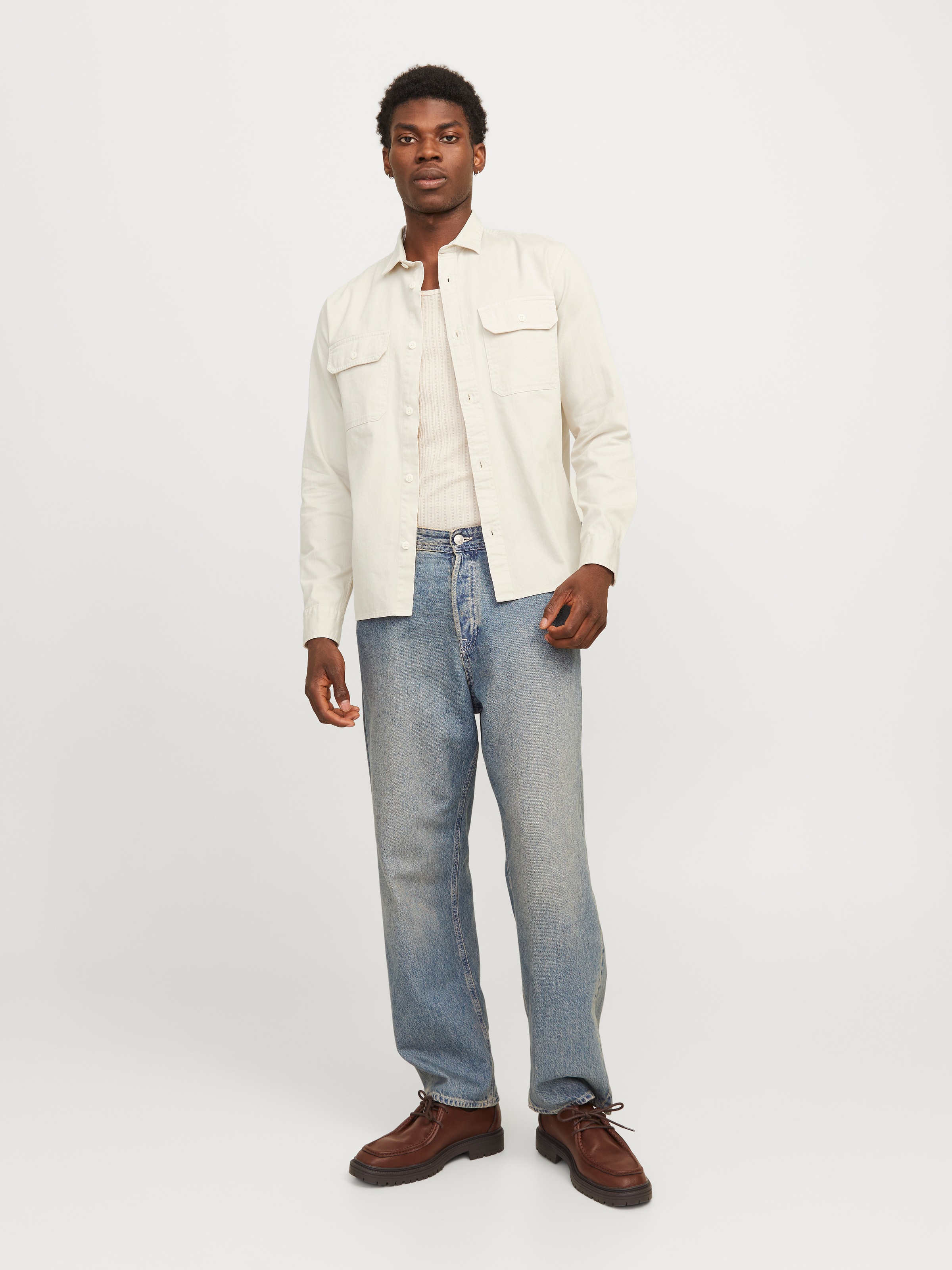 Jack & Jones Langarmhemd »JJETRAVIS SHIRT LS NOOS«, mit Brusttaschen