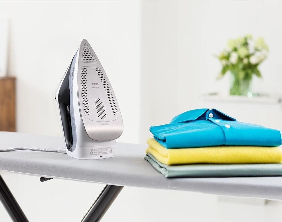 Braun Dampfbügeleisen »TexStyle 7 SI 7149 WB - 2.900 W, 220 g Dampfstoß, 300 ml Wassertank«, 2900 W, 50 g Dampfmenge, EloxalPlus Bügelsohle, autom. Sicherheitsabschaltung