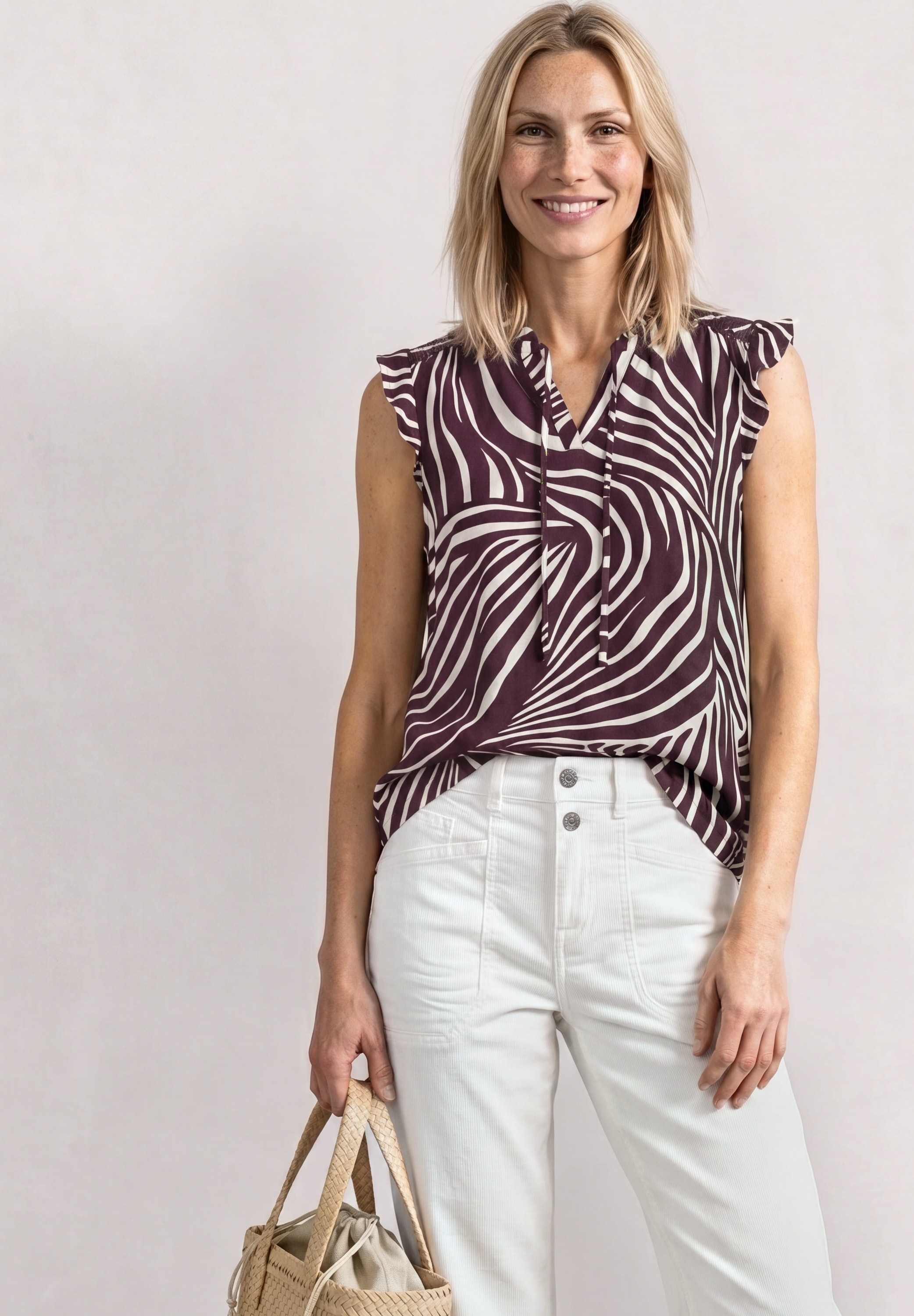 STREET ONE Blusentop Feine Chiffon-Qualität mit Innetop aus Modal, weich fallend