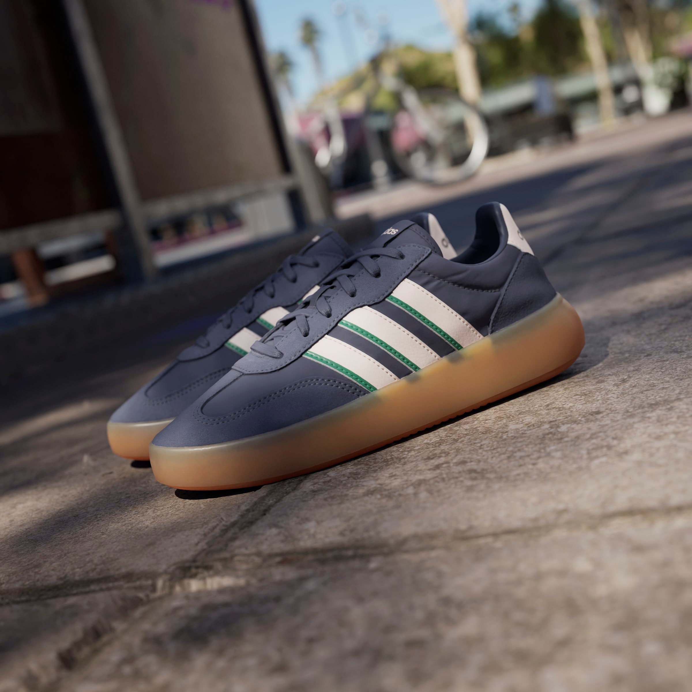 adidas Sportswear Sneaker »BARREDA DECODE«  inspiriert vom Design des adidas handball spezial