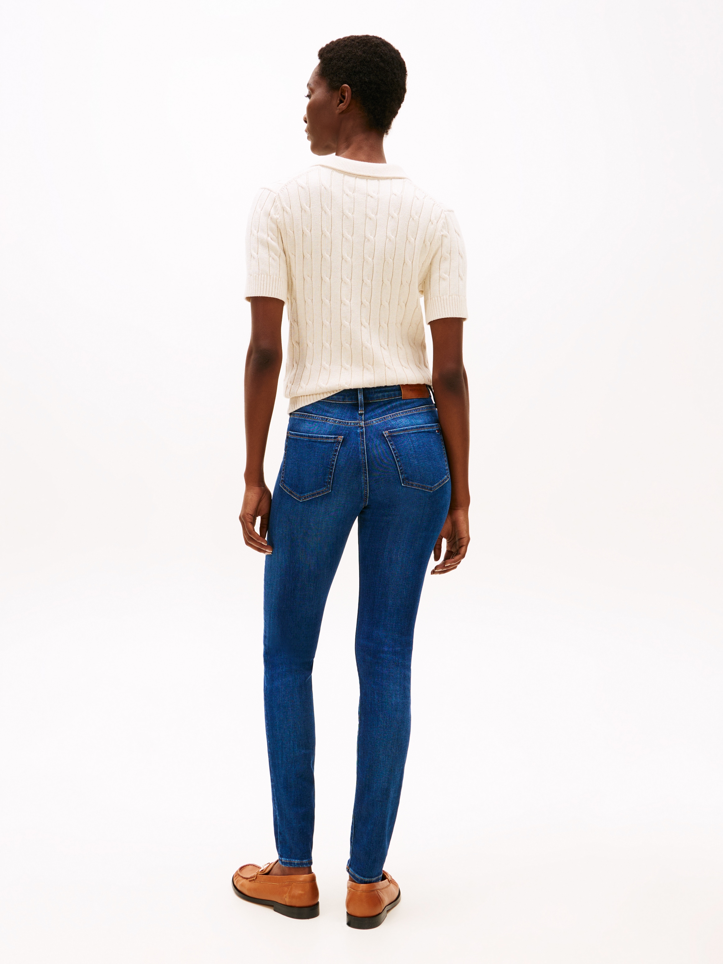 Tommy Hilfiger Skinny-fit-Jeans »COMO Skinny RW ACE mit Logo-Badge und knöchellangem Schnitt« Baumwollmischung, skinny fit