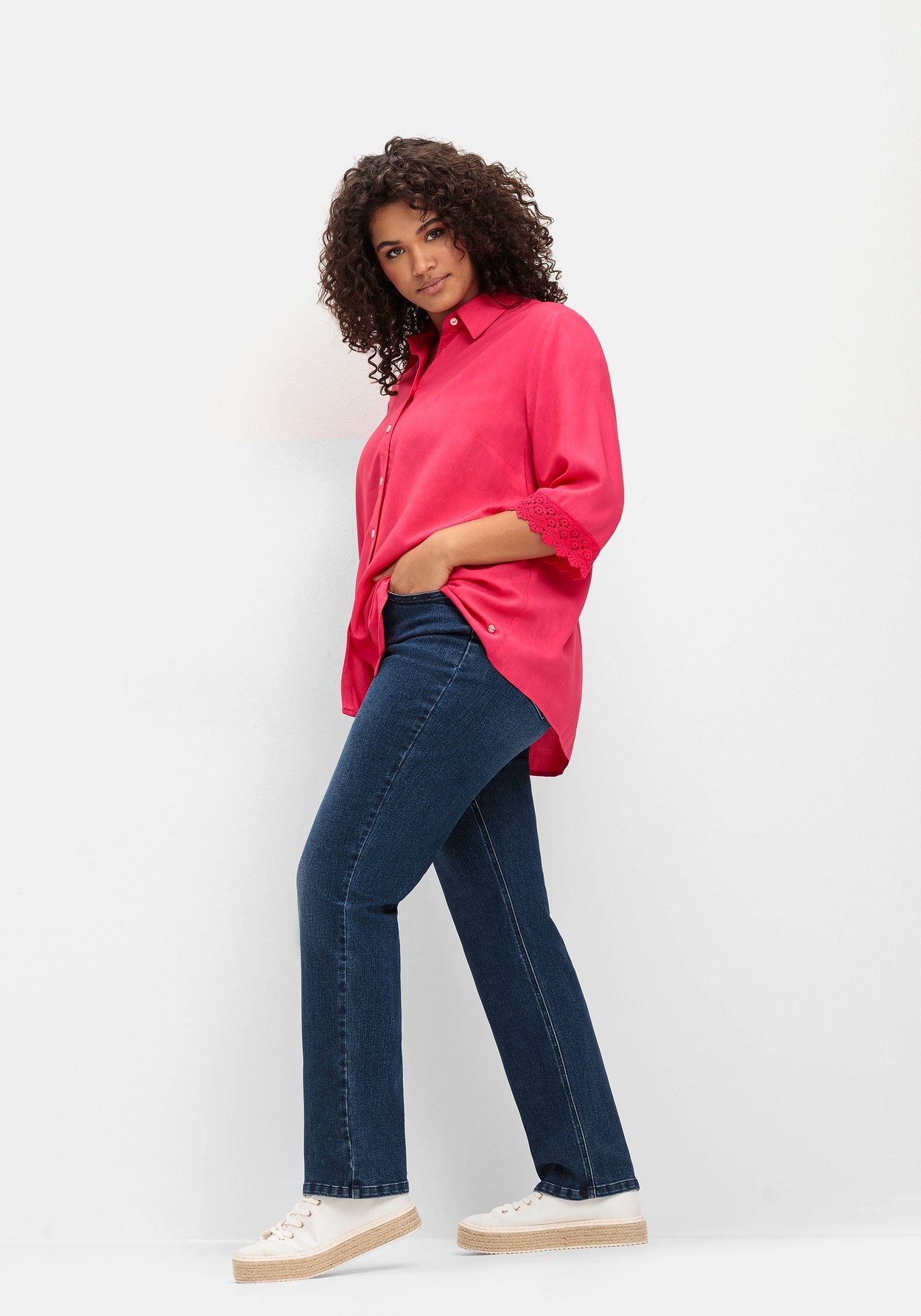 Sheego Stretch-Jeans »Gerade Jeans mit funktionellen TruTemp365® Fasern«, mit funktionellen TruTemp365® Fasern