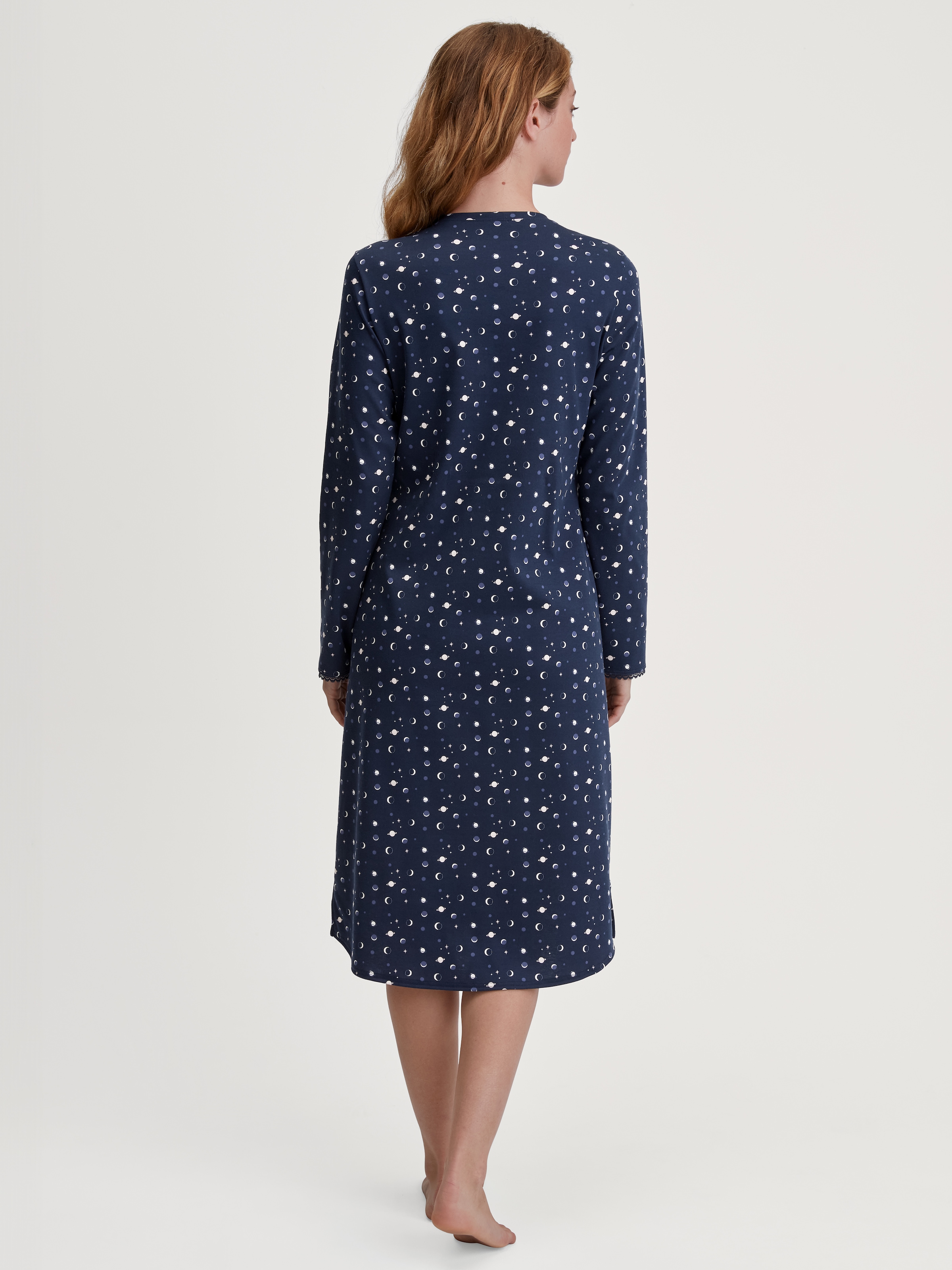 CALIDA Nachthemd »Flower Nights« bequem, Pure Cotton, Langarm, Knopfleiste, Rundhals-Ausschnitt