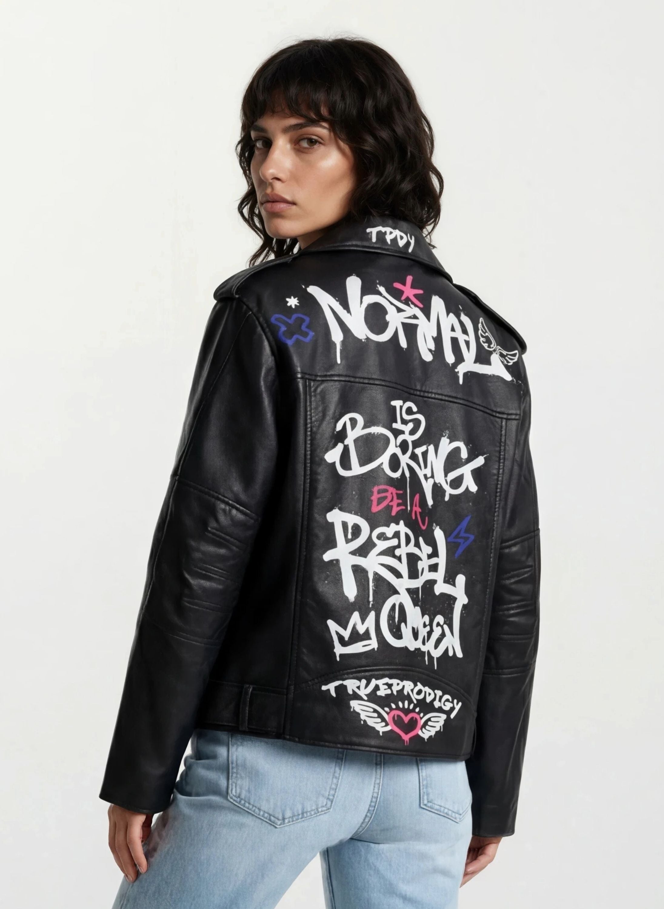 trueprodigy Lederjacke »Anya Graffitiprint und schräger Reißverschluss« ohne Kapuze
