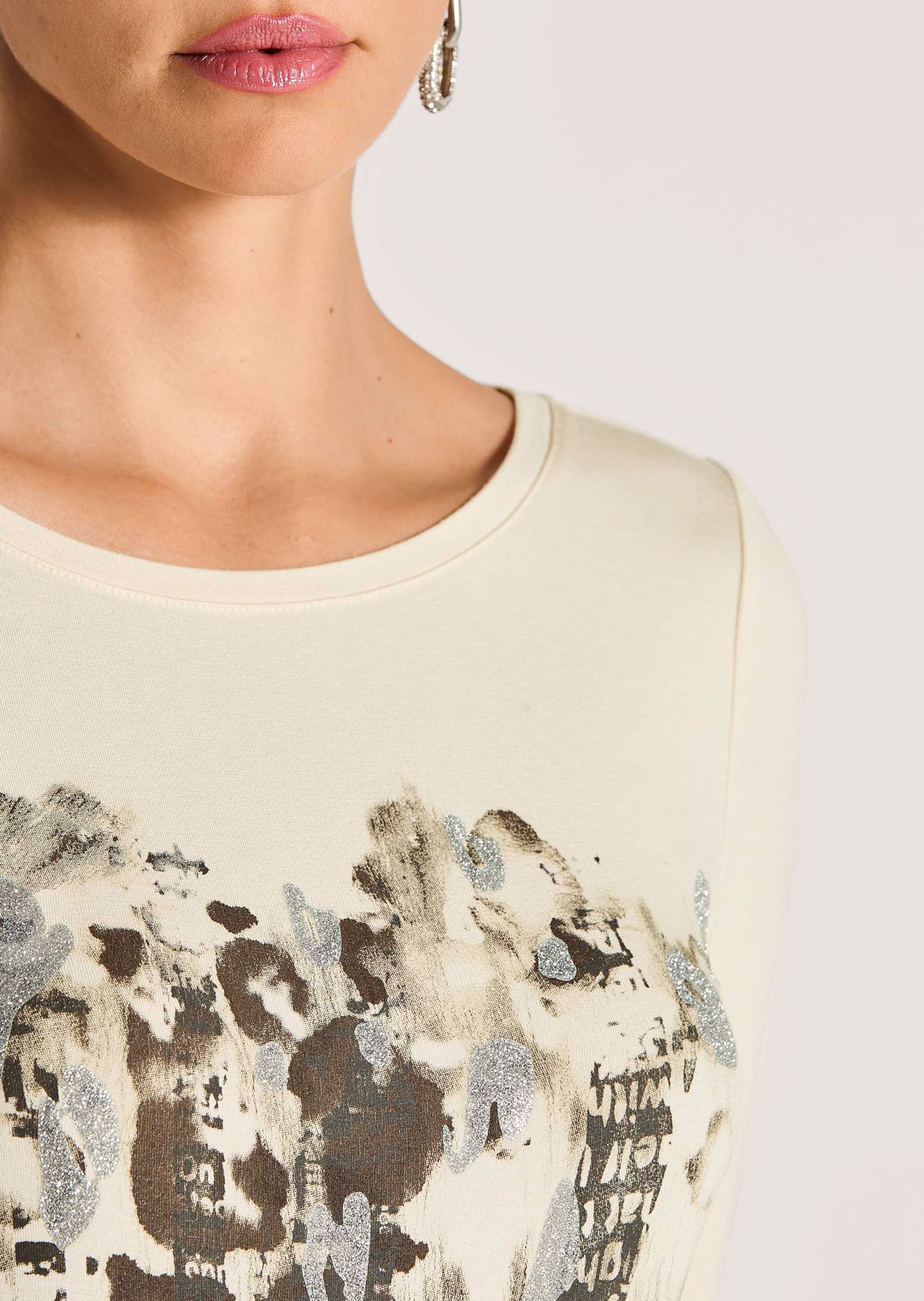 MADELEINE Langarmshirt »Blusenshirt Glamouröses Oberteil mit Straßakzenten«