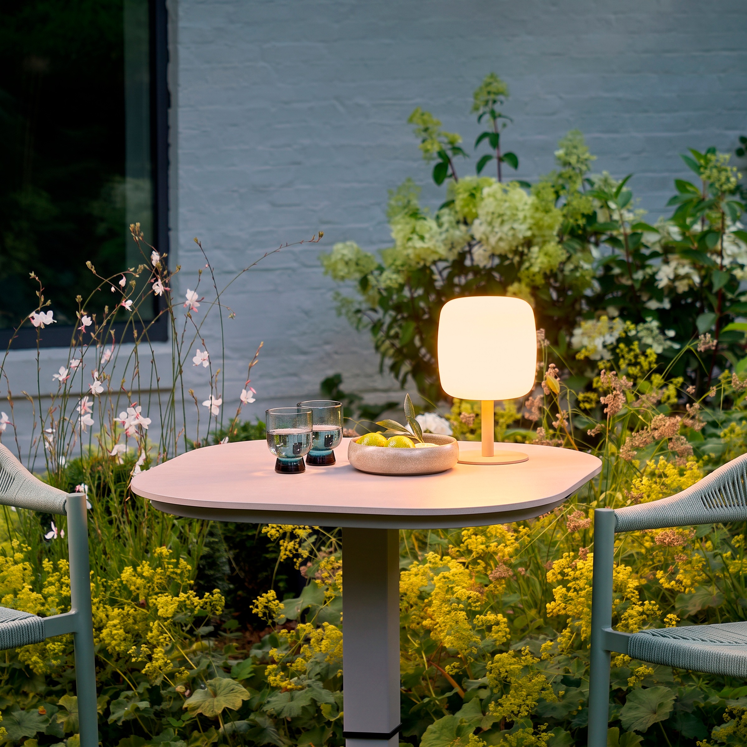 SCHÖNER WOHNEN-Kollektion LED Außen-Tischleuchte »LUMARA« LED-Board 1 Stk. Warmweiß Kabellose Akku-Lampe, dimmbar, IP54, Macchiato – für innen & außen