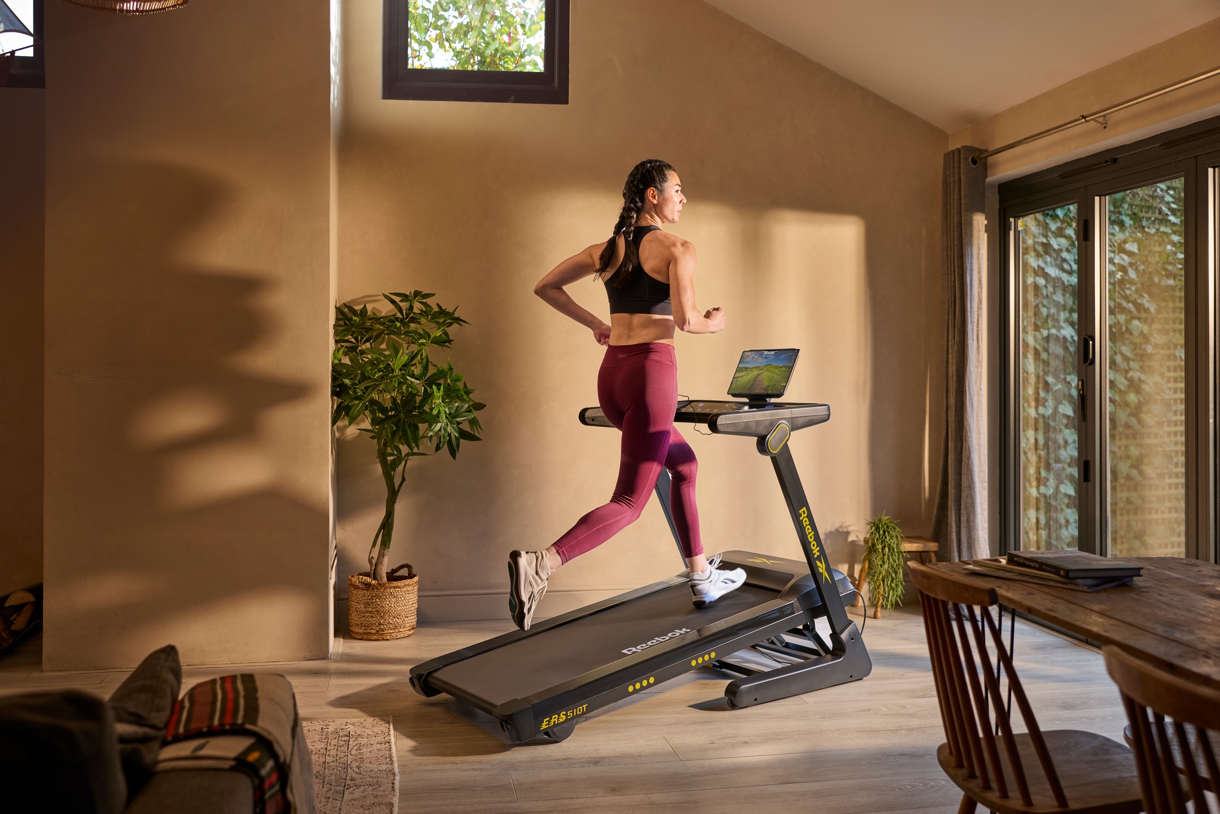 Reebok Laufband »Reebok ERS 510T Laufband – klappbar, 18 km/h« Suspension-Dämpfung, Soft-Drop-Klappsystem, 90% vormontiert