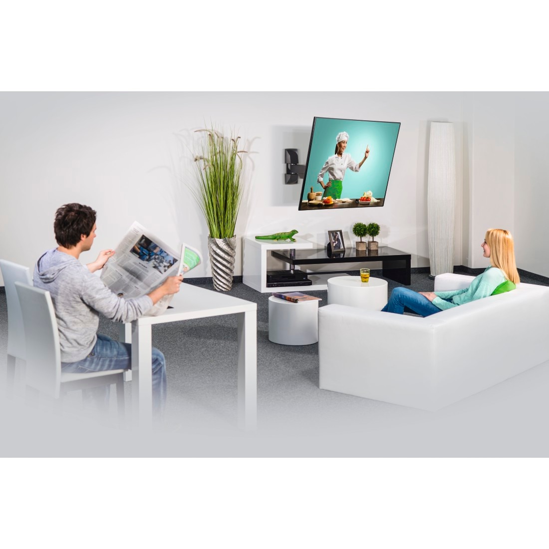 Hama TV-Wandhalterung »Wandhalterung (neigbar, schwenkbar, 32"- 65", VESA 400x400)« bis 165 cm Zoll bis 20 kg